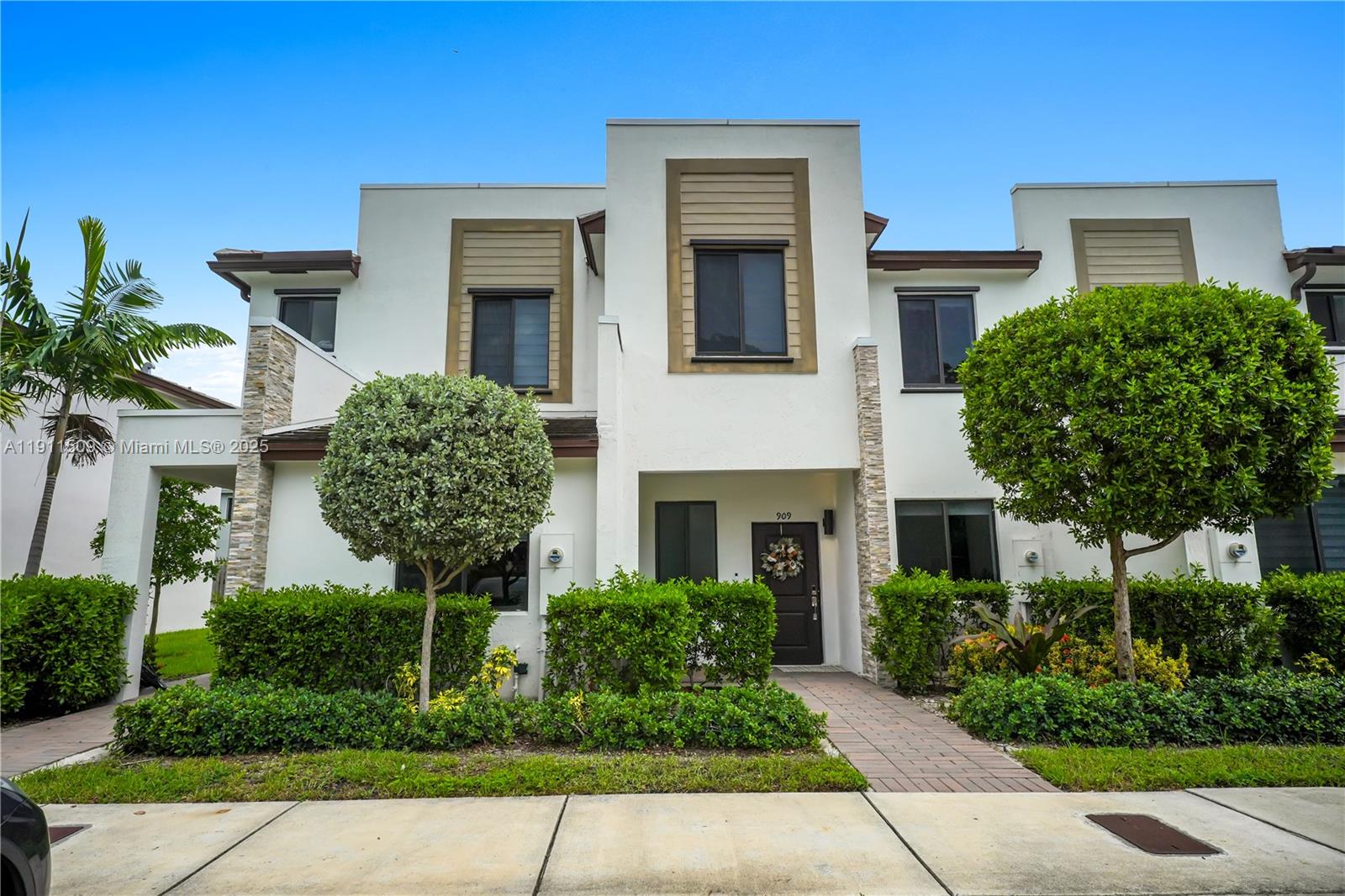 Via Ventura Neighborhood