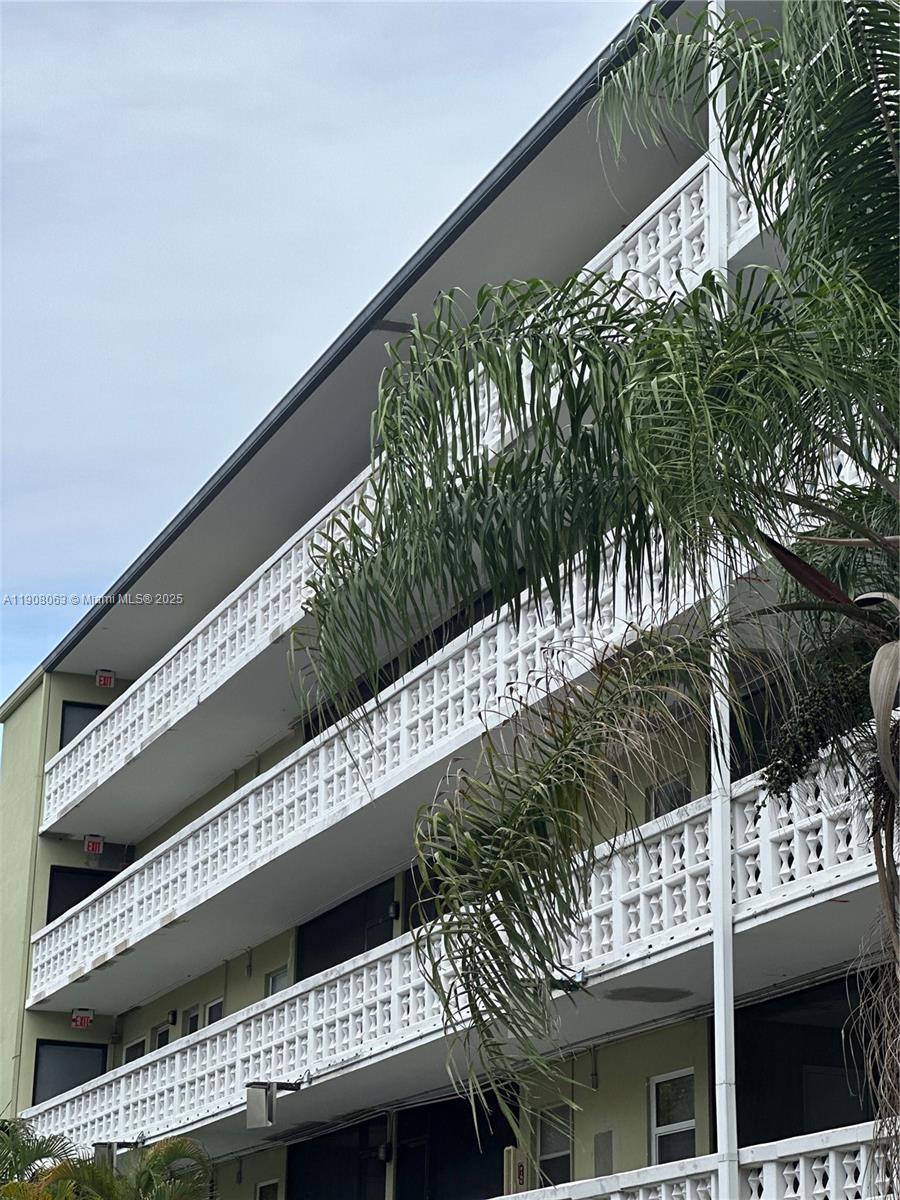 Santa Monica Condominium