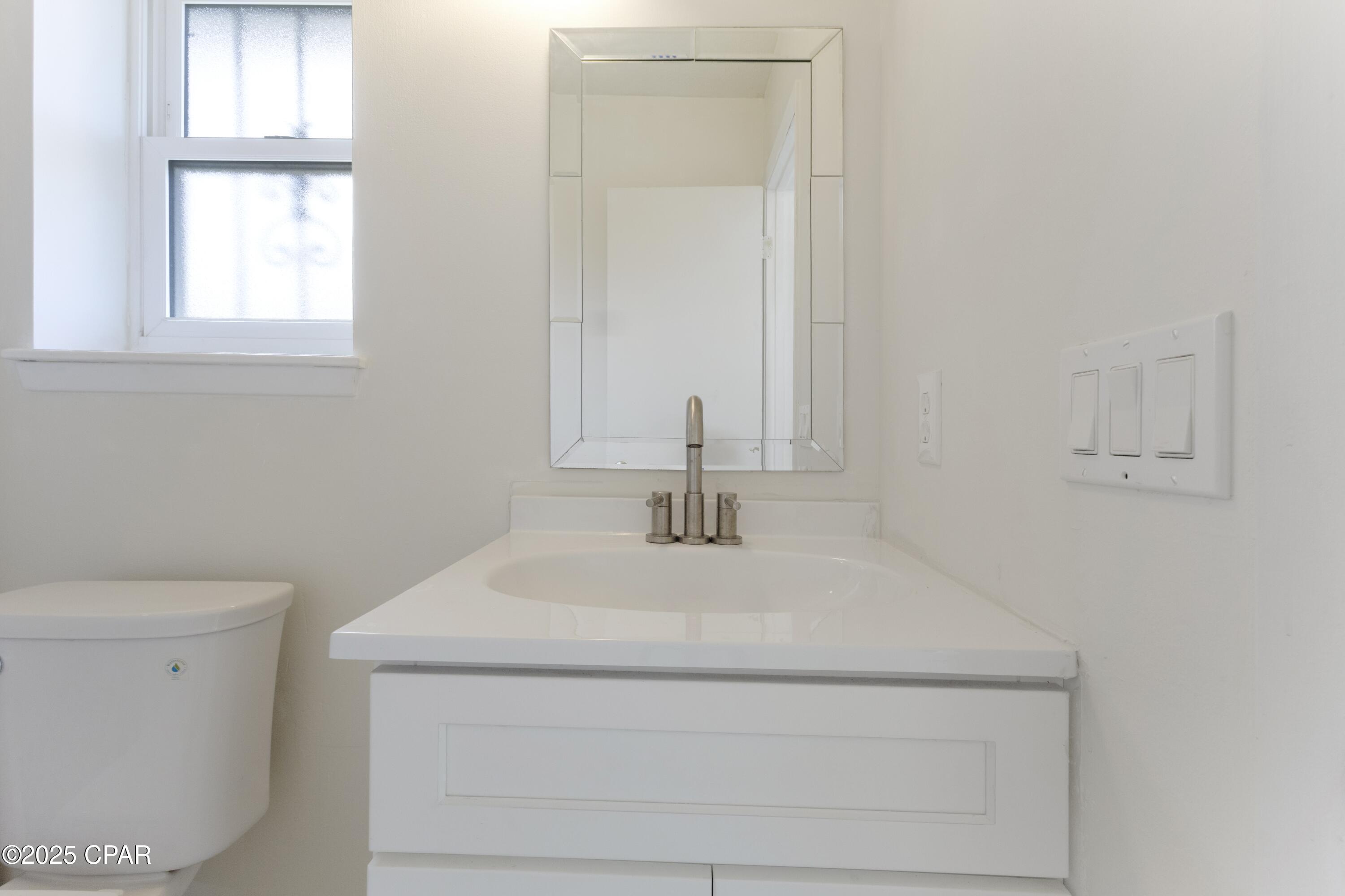 Image 13 For 6742 Greenfield Road