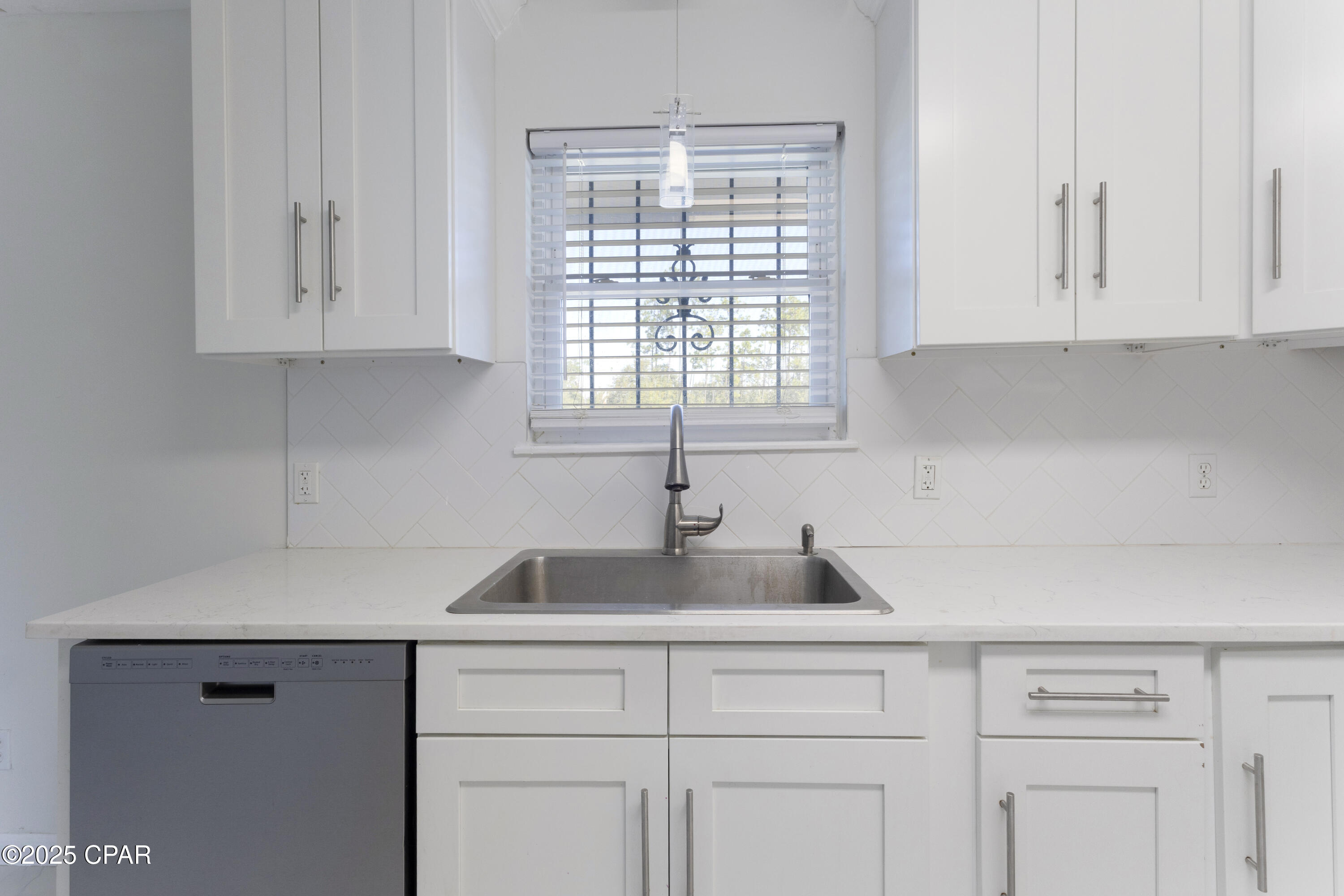 Image 4 For 6742 Greenfield Road