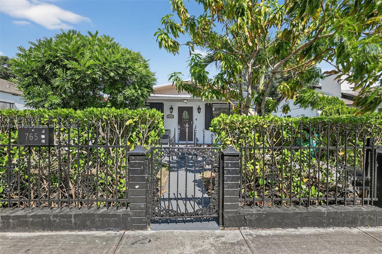 765 46th St, Miami, Florida 33127