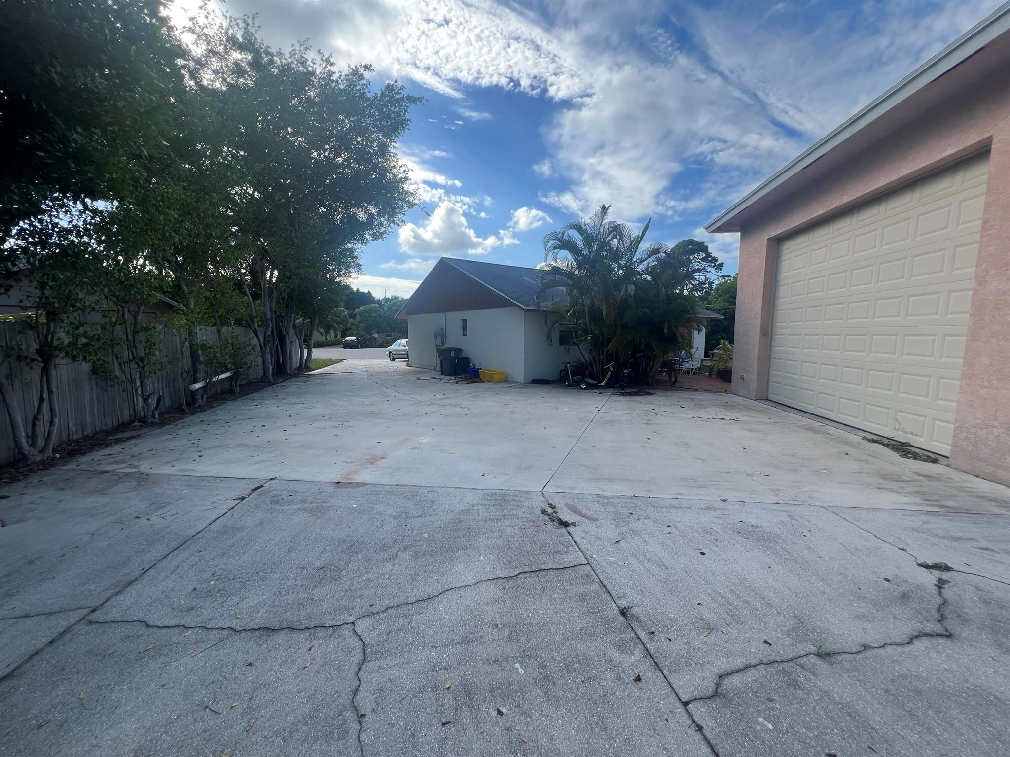 Homes for sale in Lantana, FL | 1309 W Frangipani Circle, Lantana, FL 33462 | MLS# R11139542