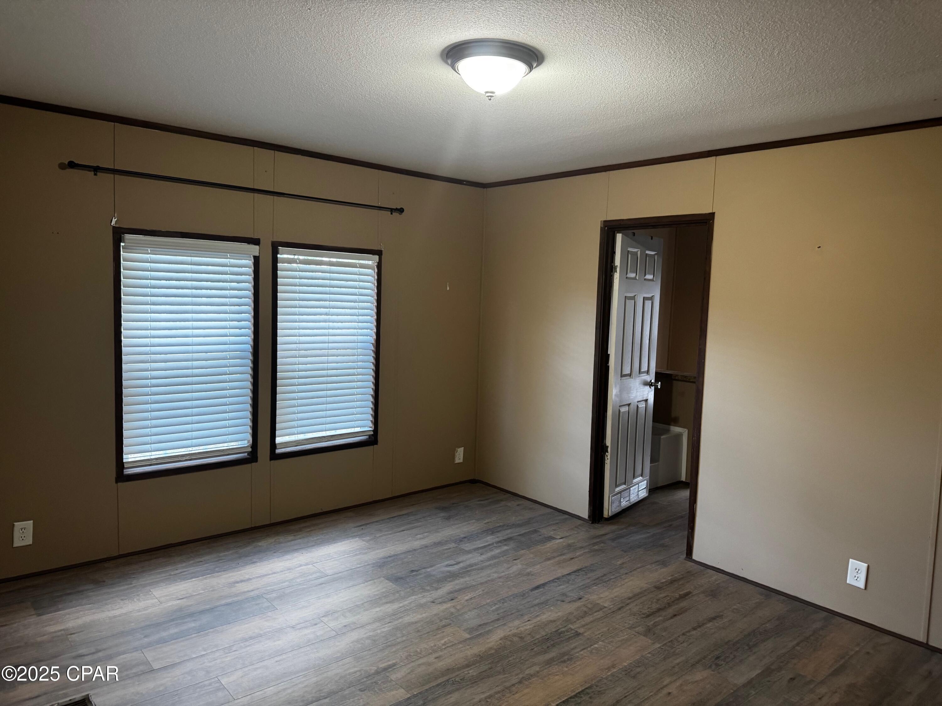 Image 10 For 4216 Barber Street