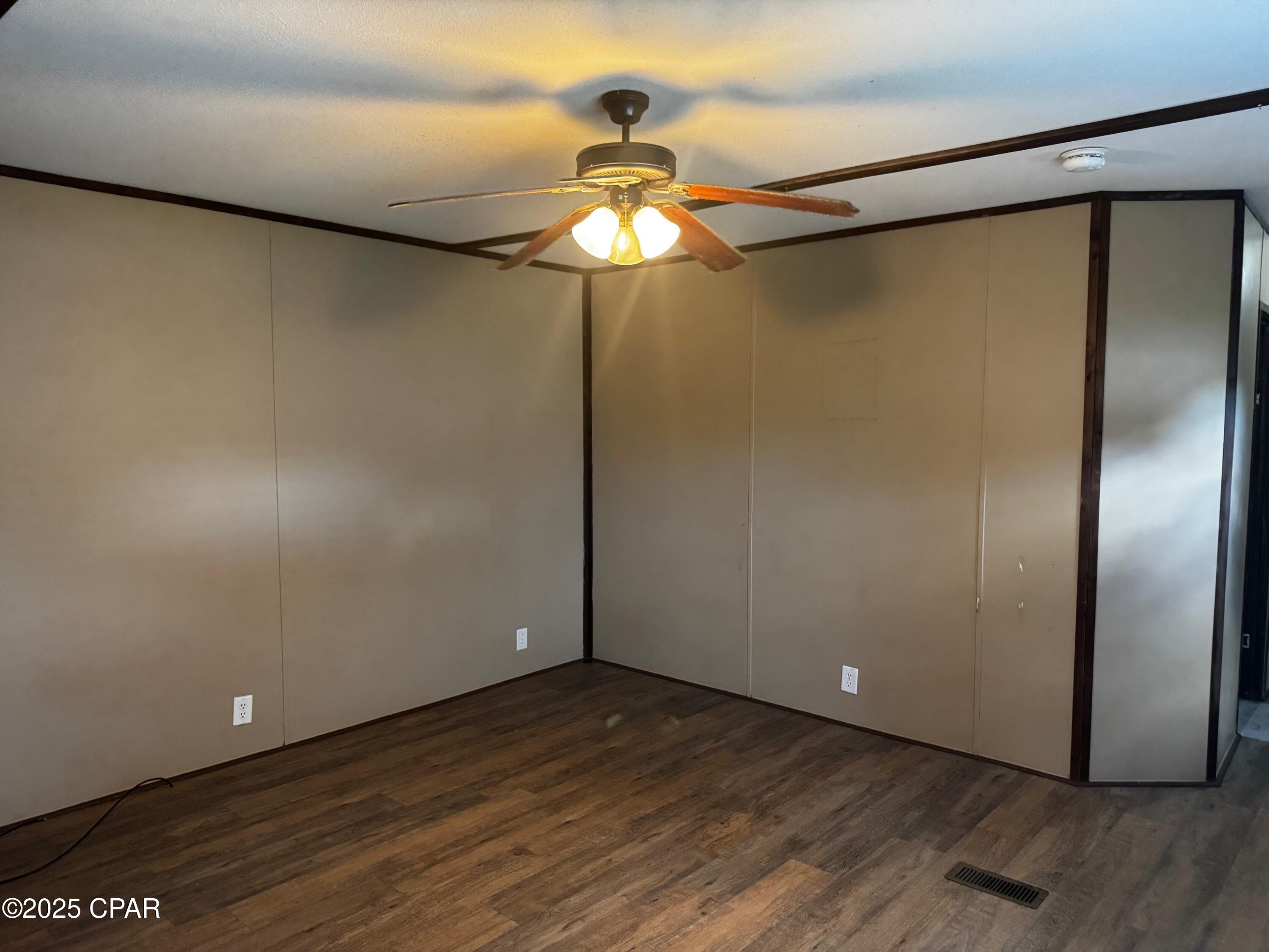 Image 11 For 4216 Barber Street