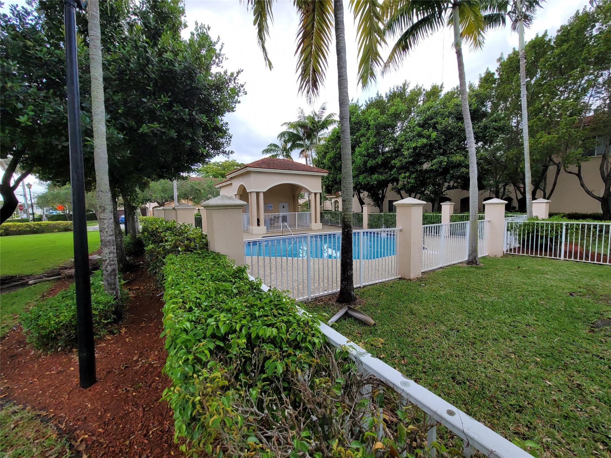 Homes for sale in Tamarac, FL | 8853 N Isles Cir #8853, Tamarac, FL 33321 | MLS# F10535442