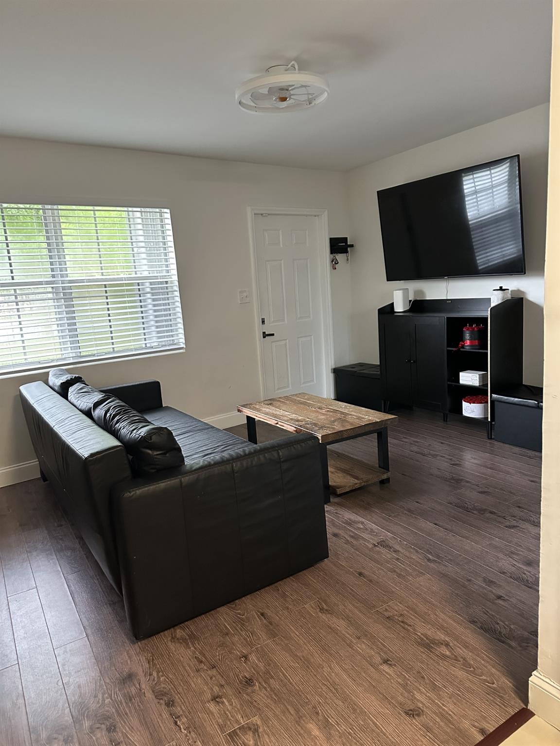 Cresthaven 2 34-49 B