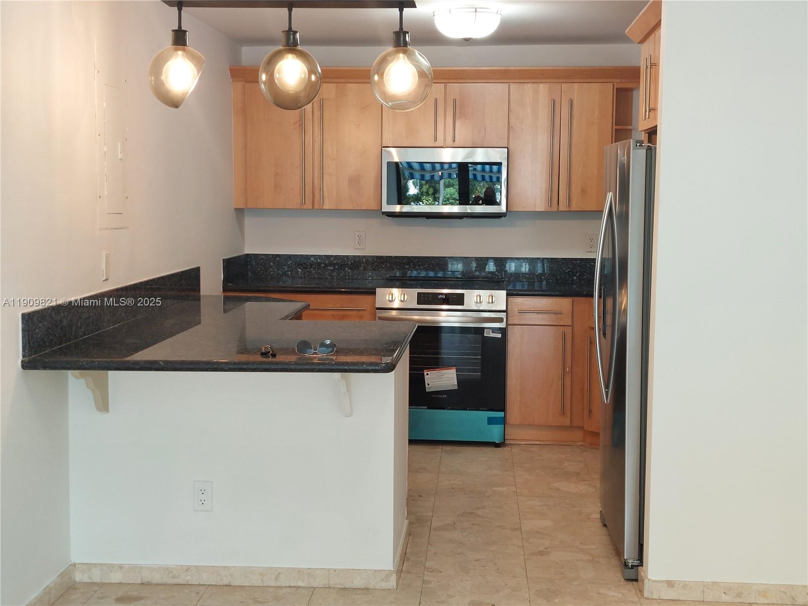 Poinciana Is Yt & Rcq Clu