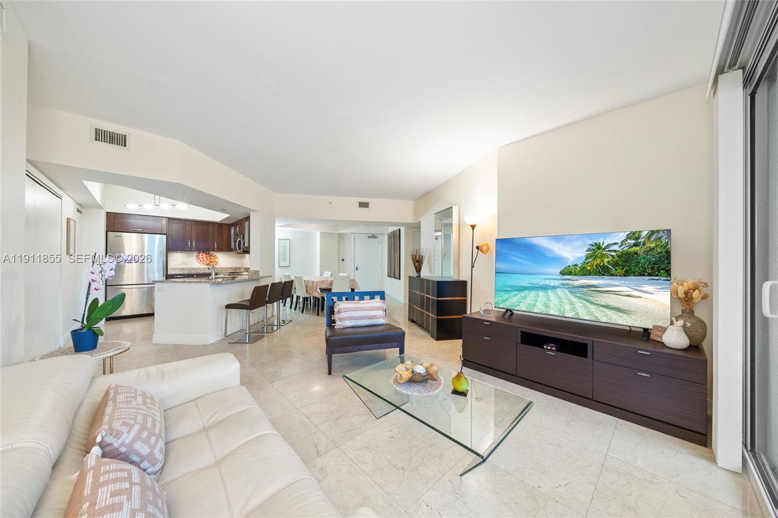 Turnberry Village So Towe