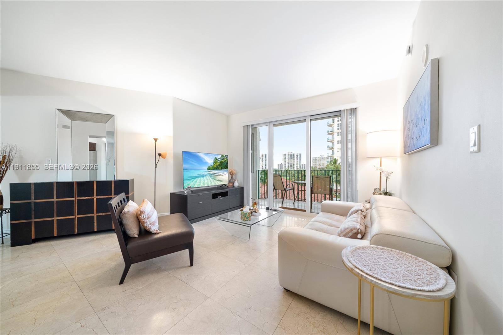 Turnberry Village So Towe