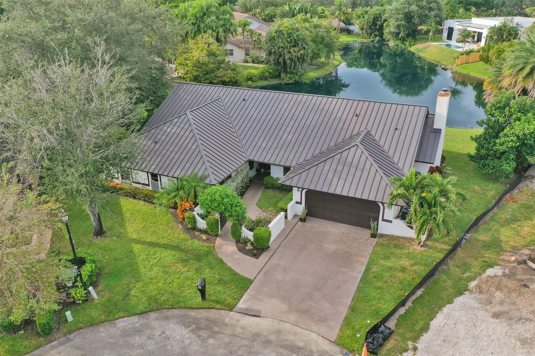 Jacaranda Villas 85-9 B