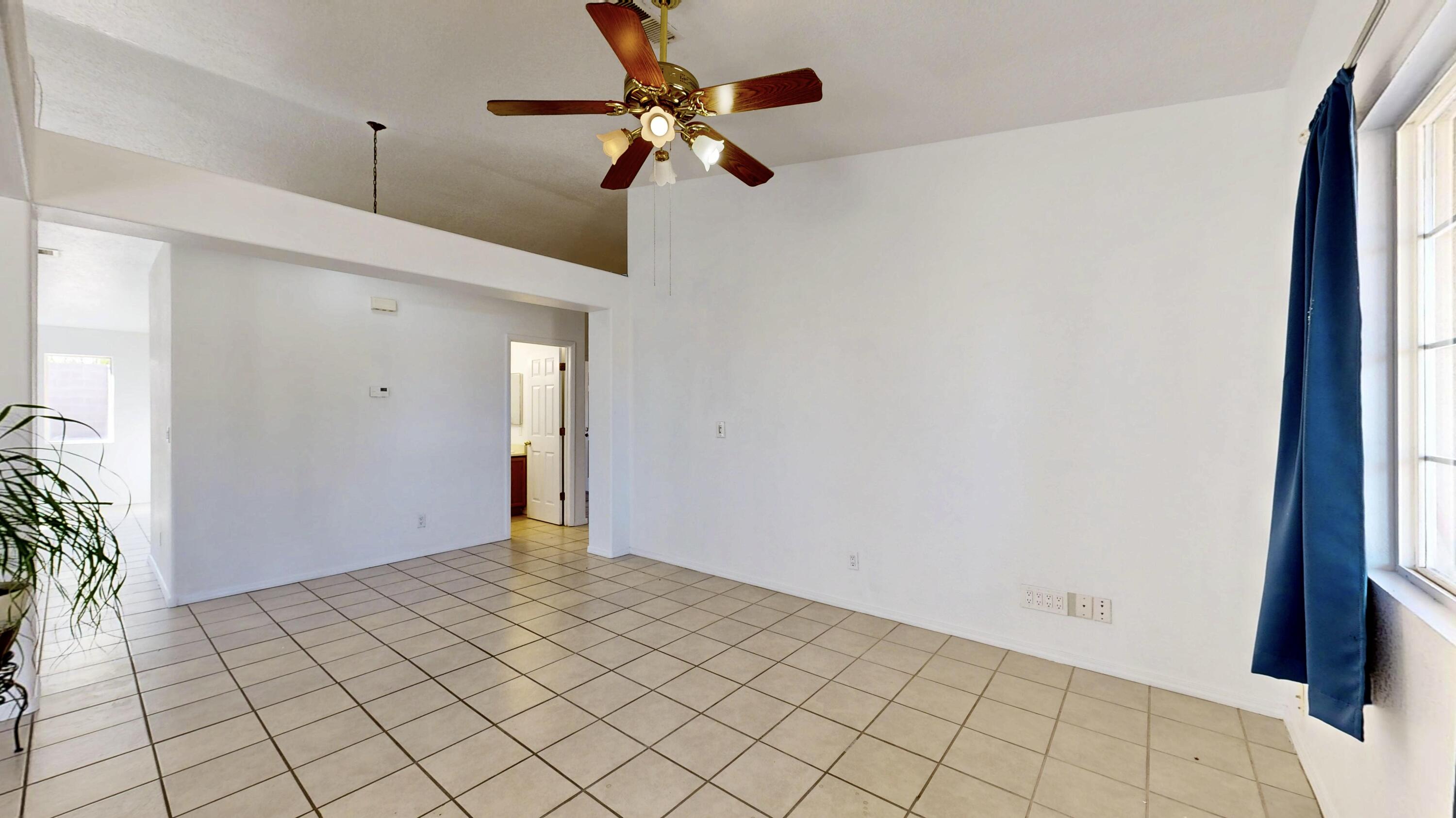 1405 SECRET VALLEY Drive SW Living Room