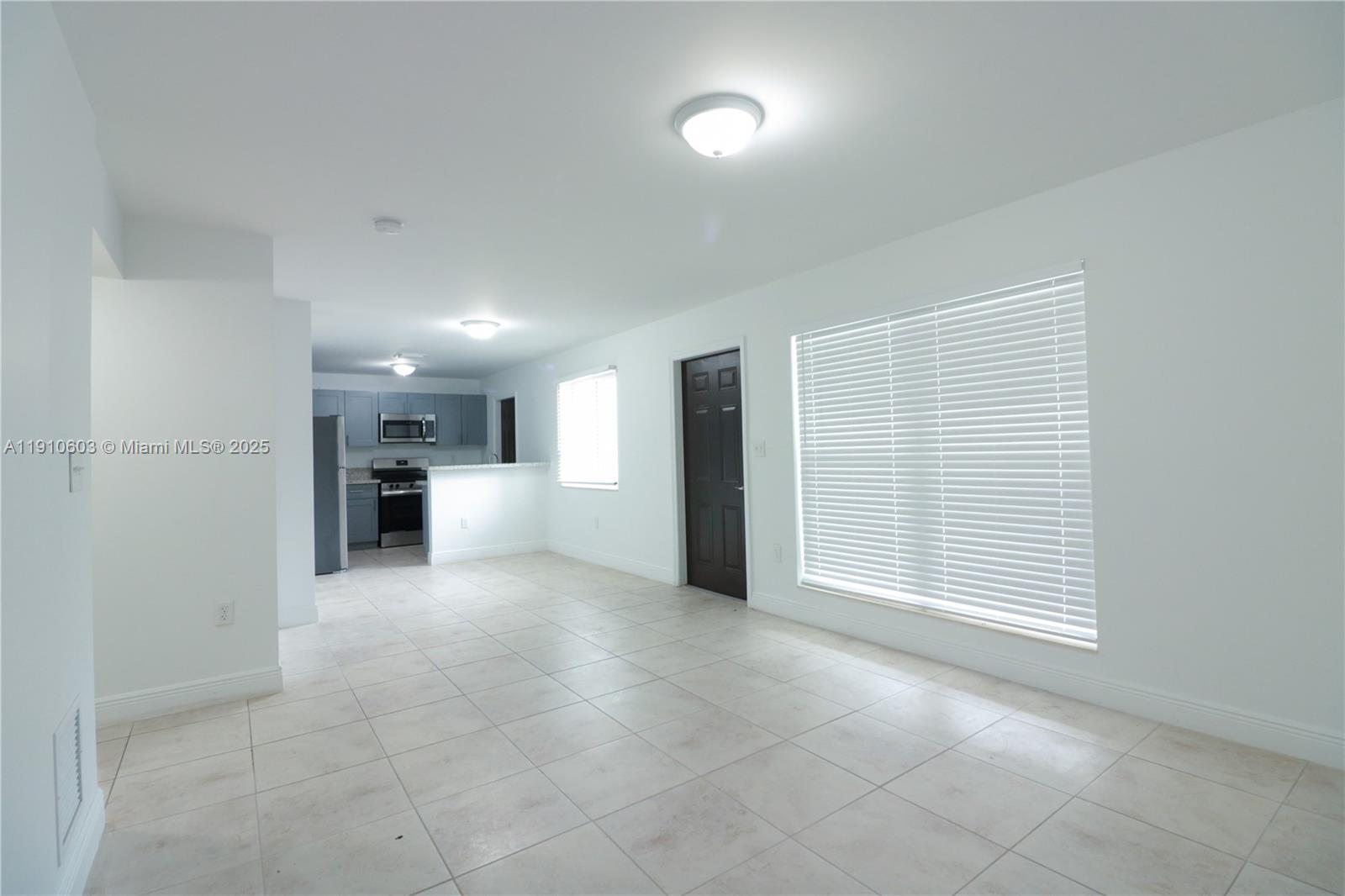 Town Park Plaza North Con