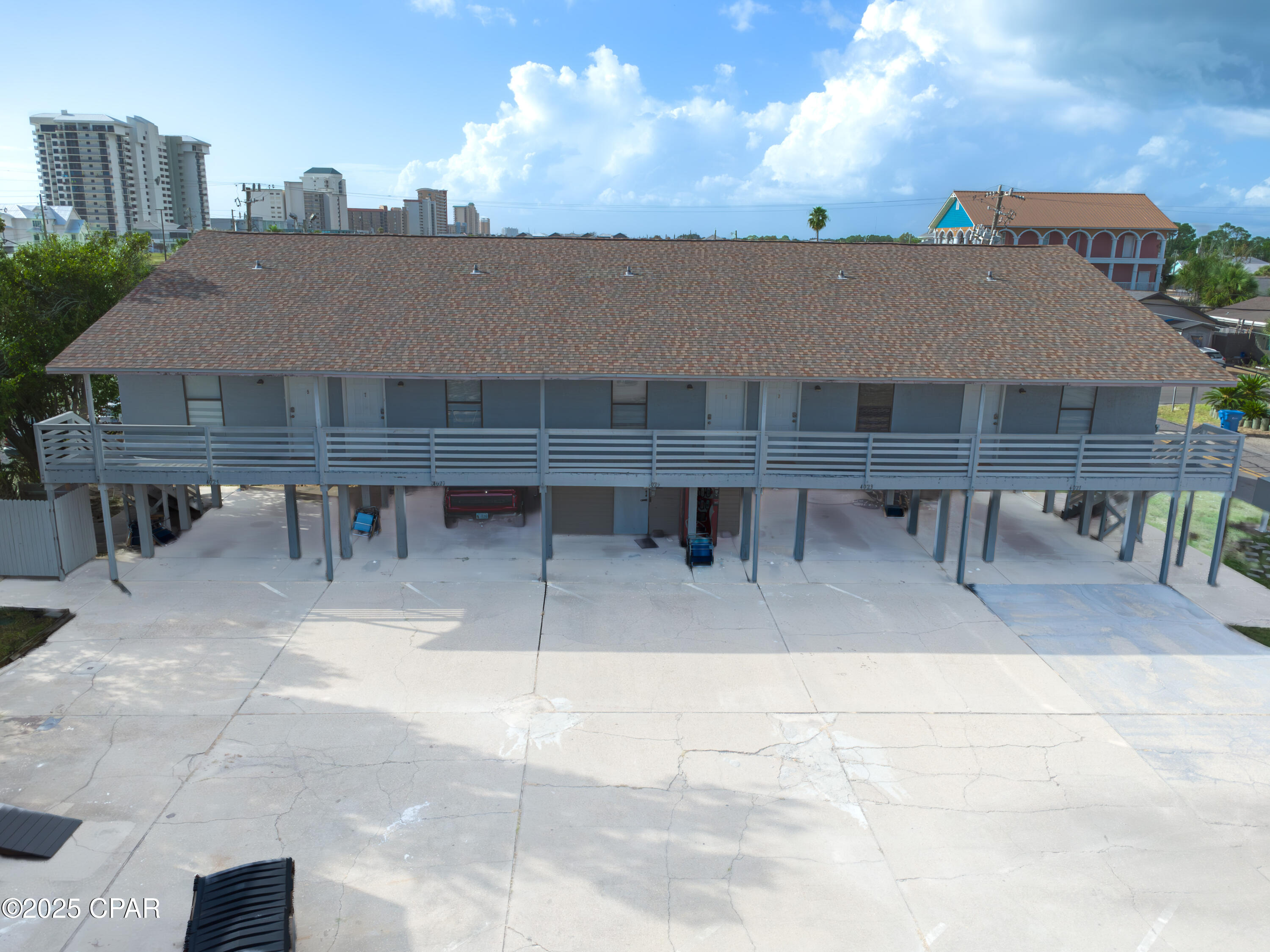 Image 10 For 4021 Dolphin Drive