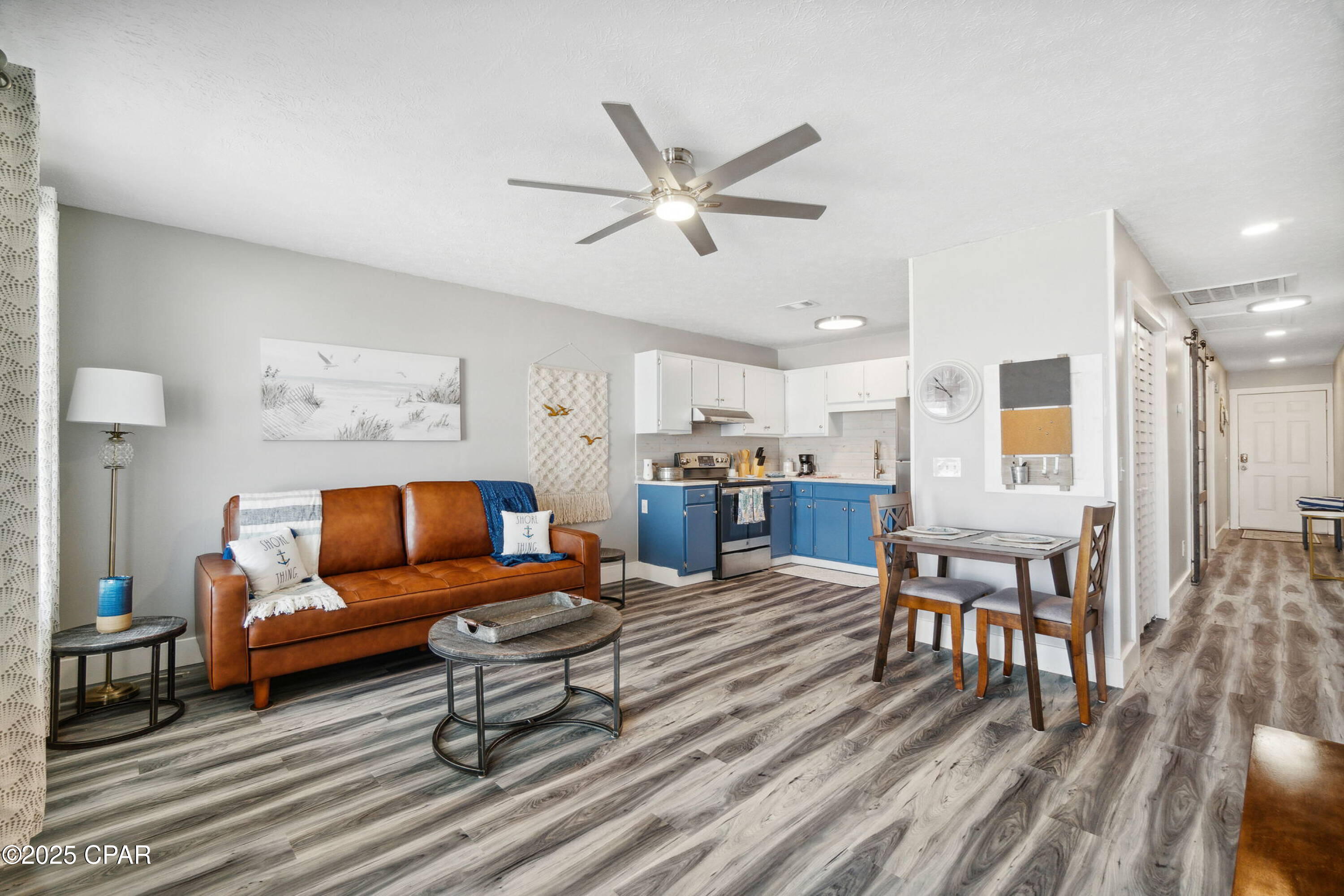 Image 12 For 4021 Dolphin Drive