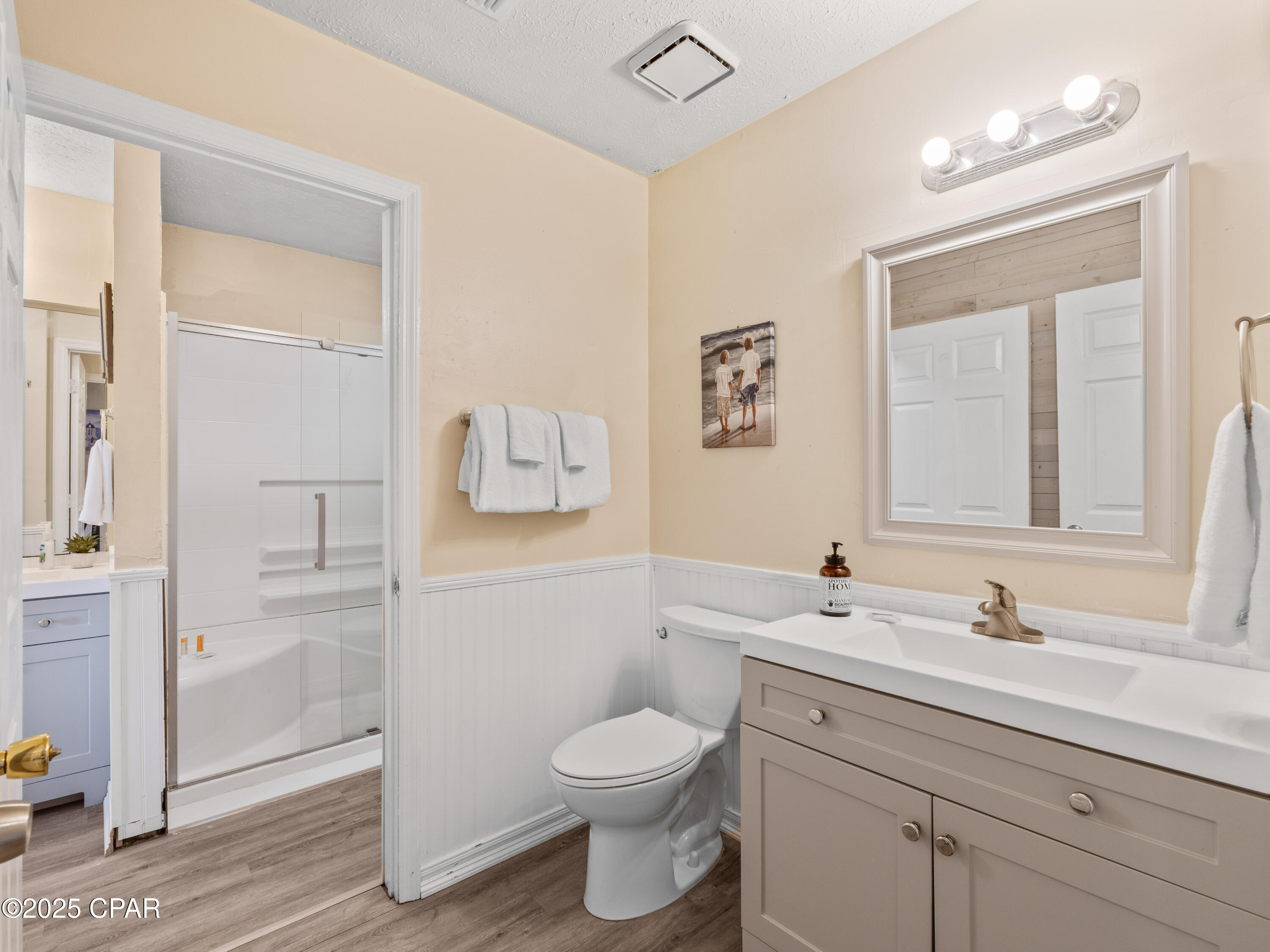 Image 19 For 4021 Dolphin Drive