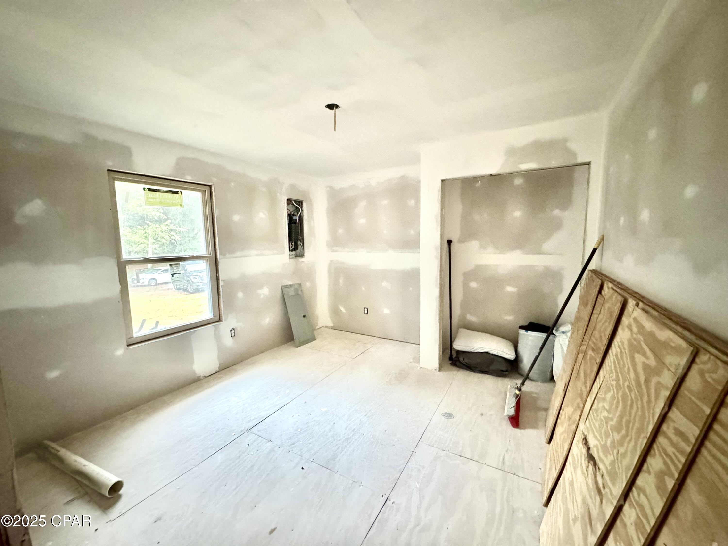 Image 9 For 2729 Highway 2