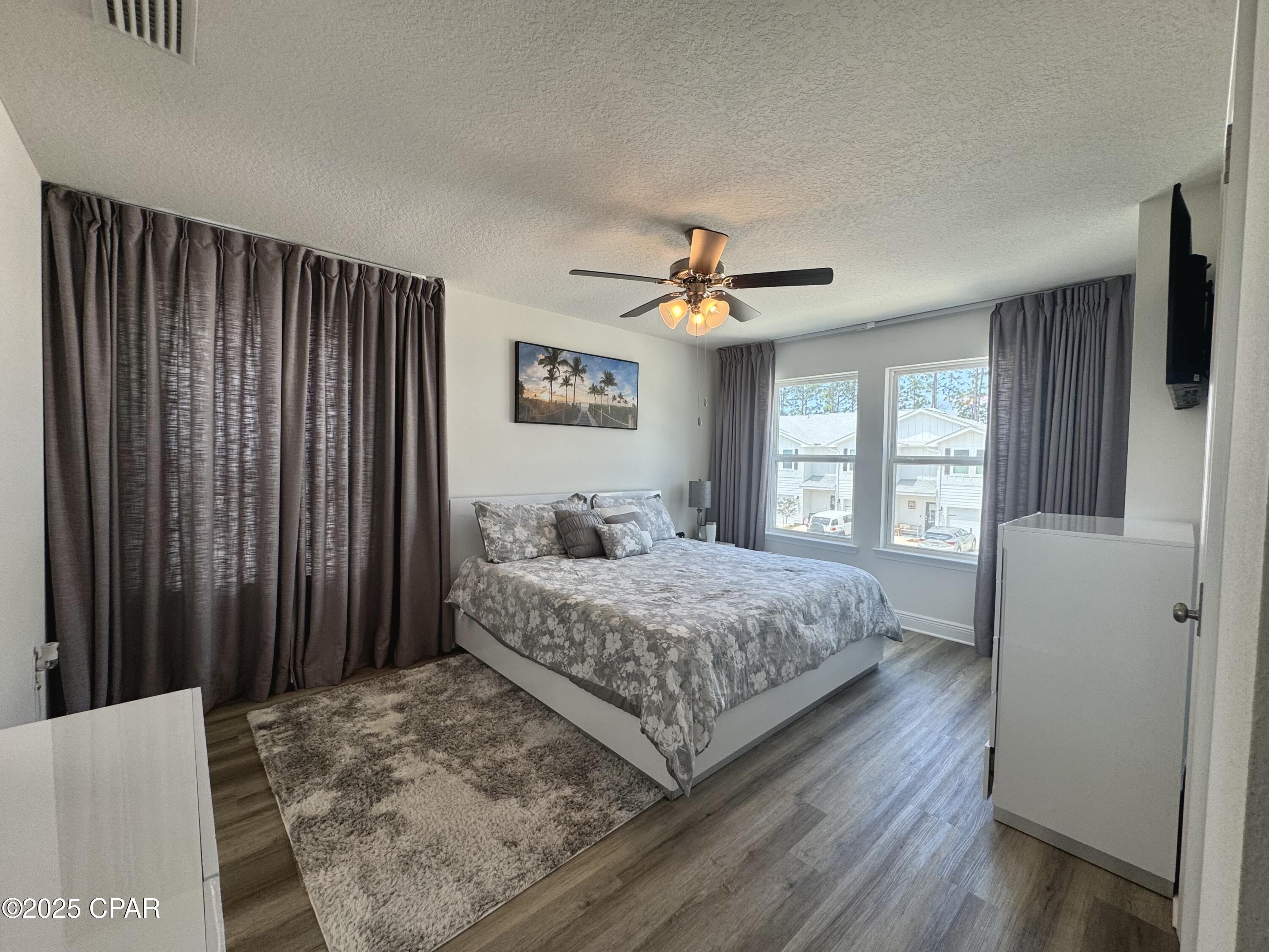 Image 13 For 560 Melrose Way