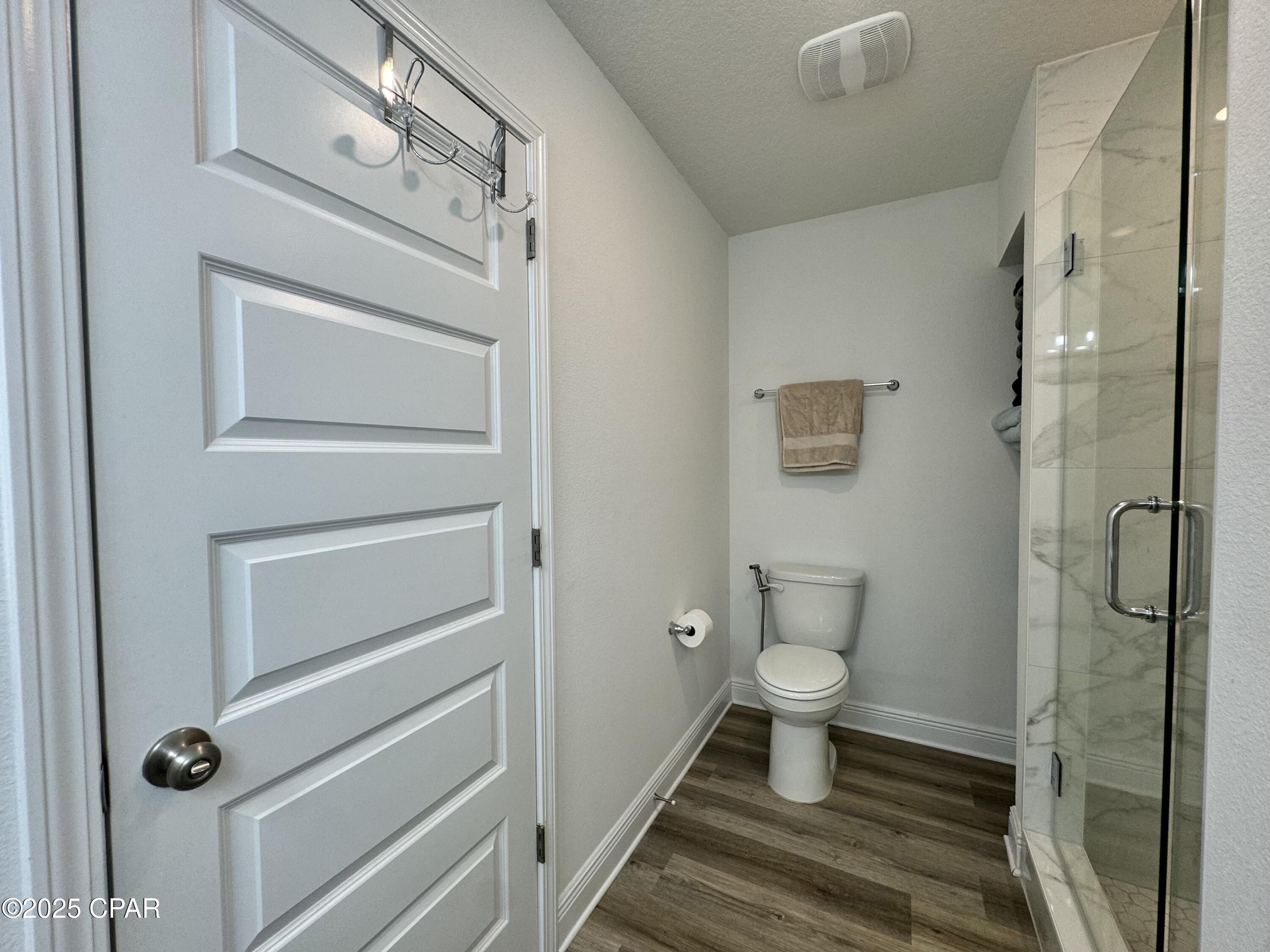 Image 18 For 560 Melrose Way