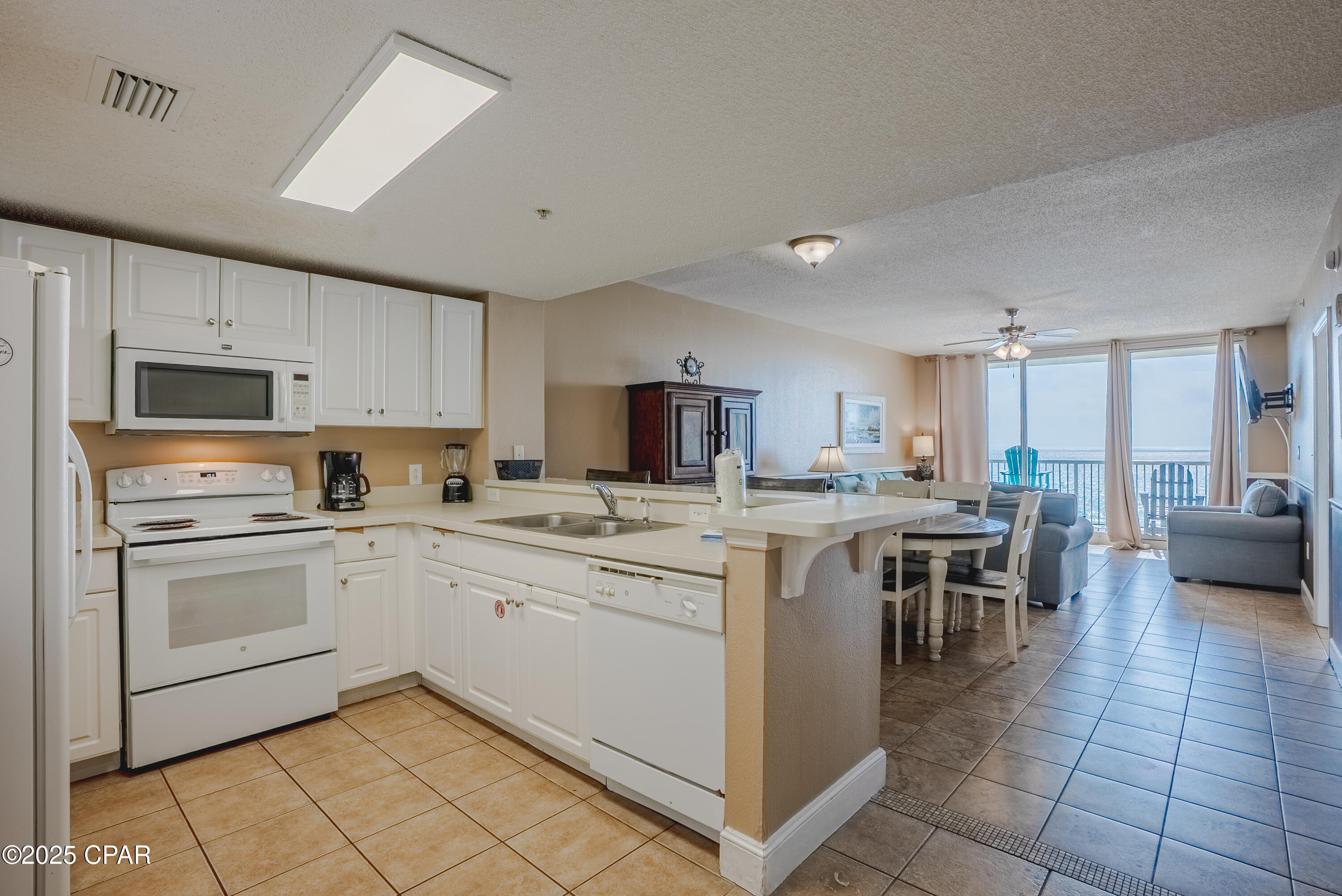 Image 19 For 10901 Front Beach Road 402