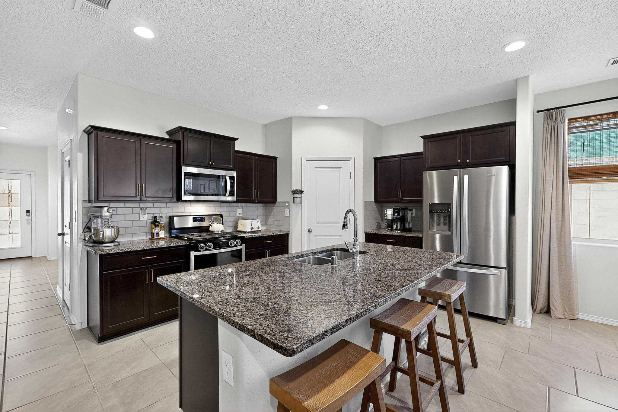 2000 Hubbard Street SE Kitchen