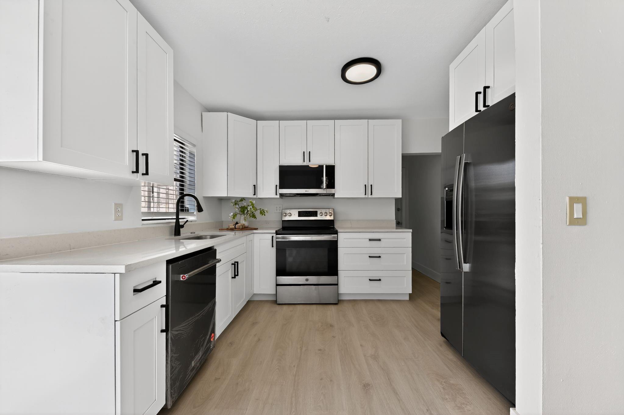 Homes for sale in Lantana, FL | 115 N 11Th St, Lantana, FL 33462 | MLS# F10536145