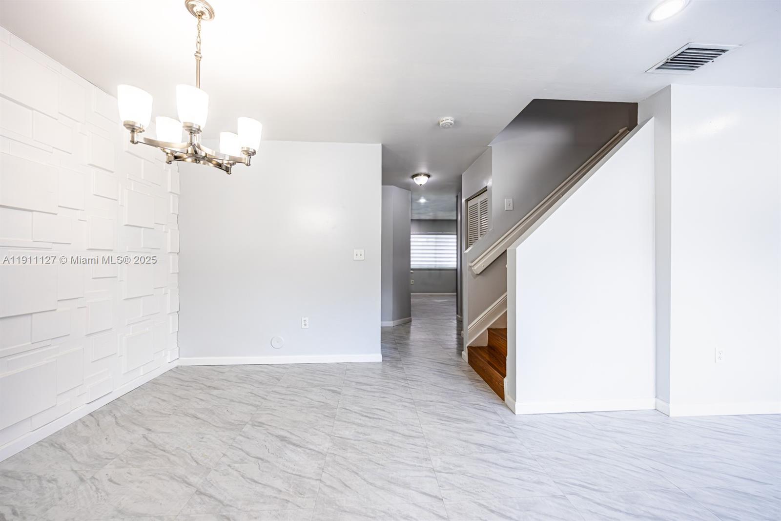 Weitzer Serena Lakes Town