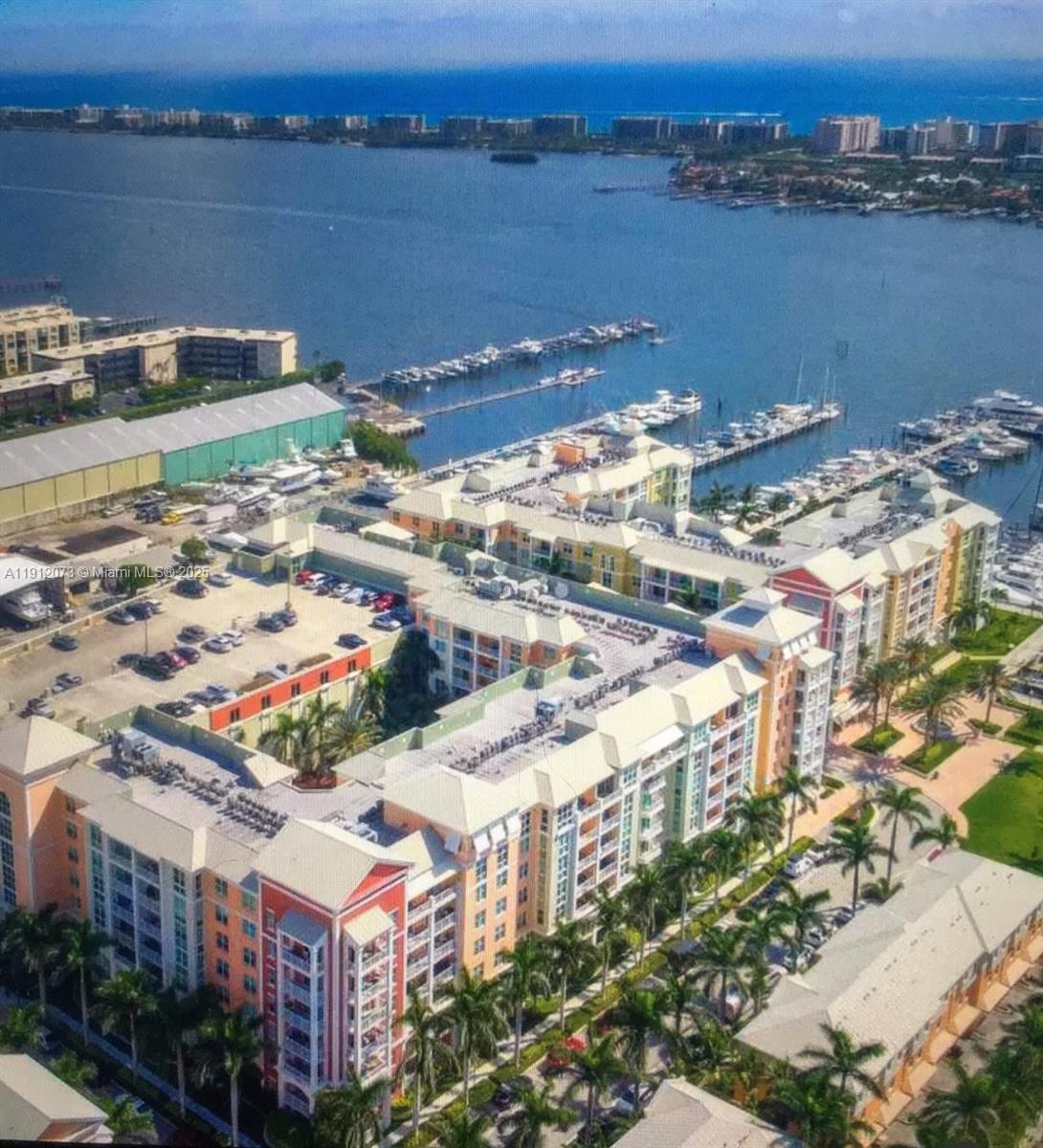 Moorings At Lantana Townh