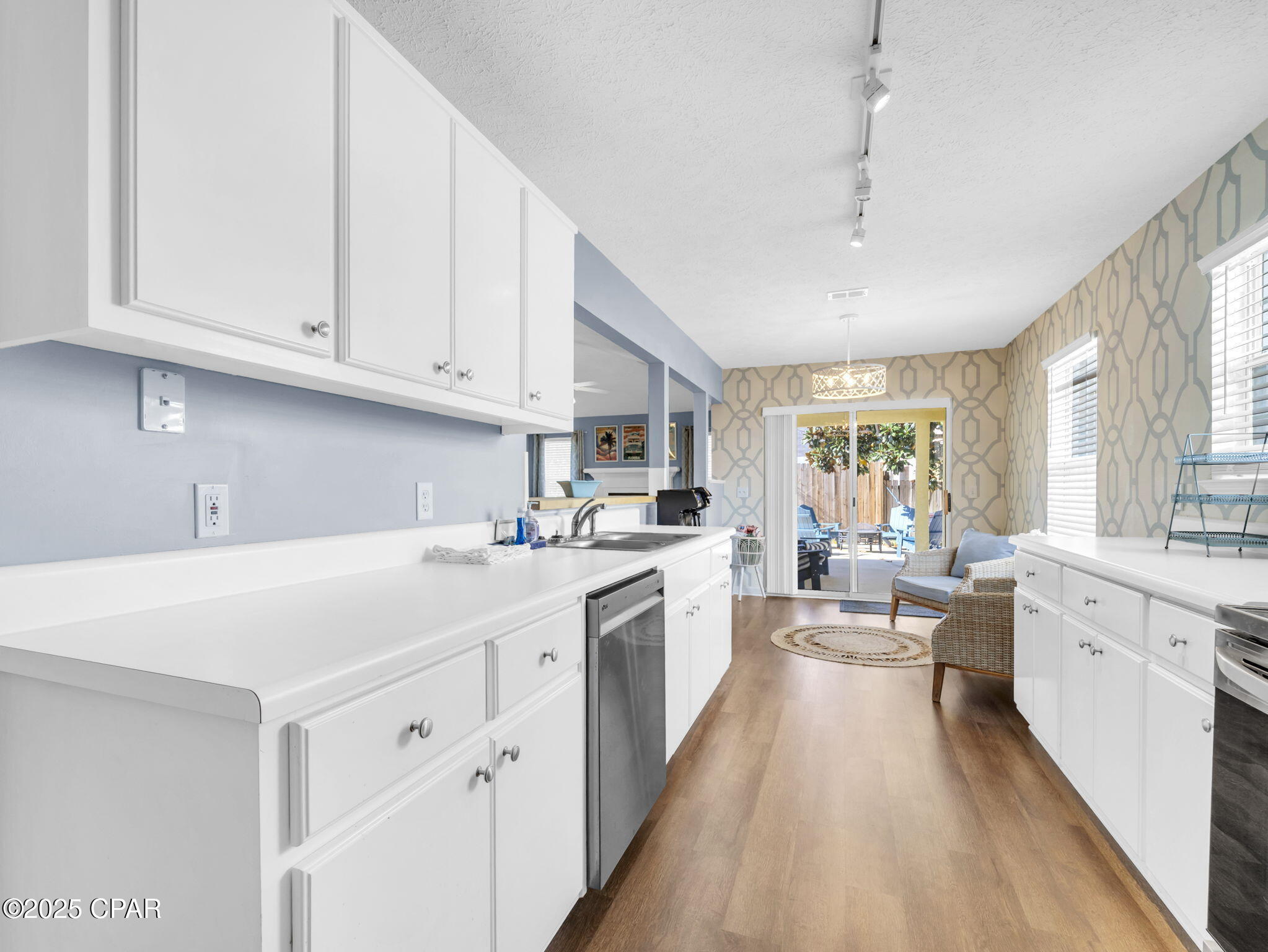 Image 29 For 3914 Vicar Street