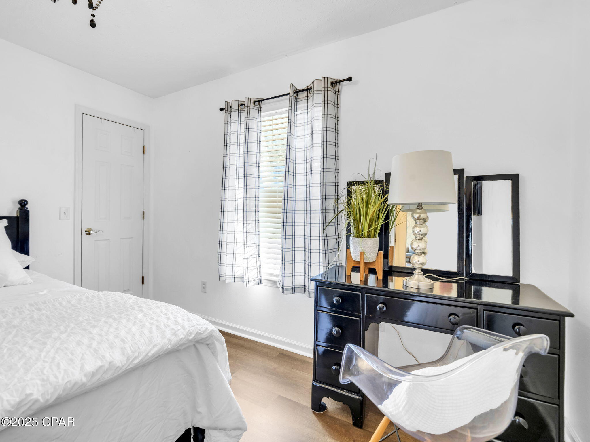 Image 40 For 3914 Vicar Street