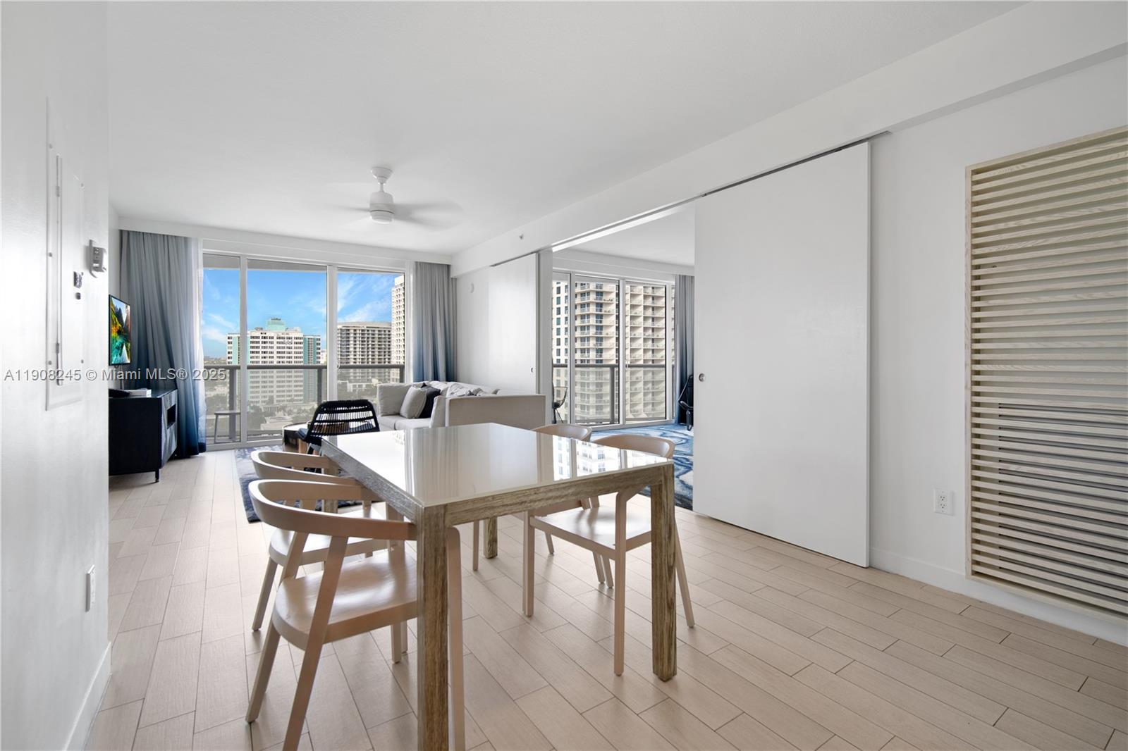 Apartamento à Venda em Fort Lauderdale, FL