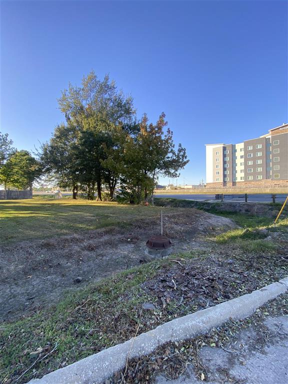 Chrysler Drive — photo 3