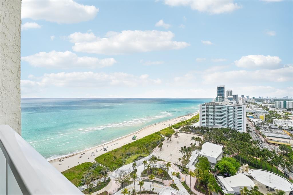 Condo for Sale in Miami Beach, FL