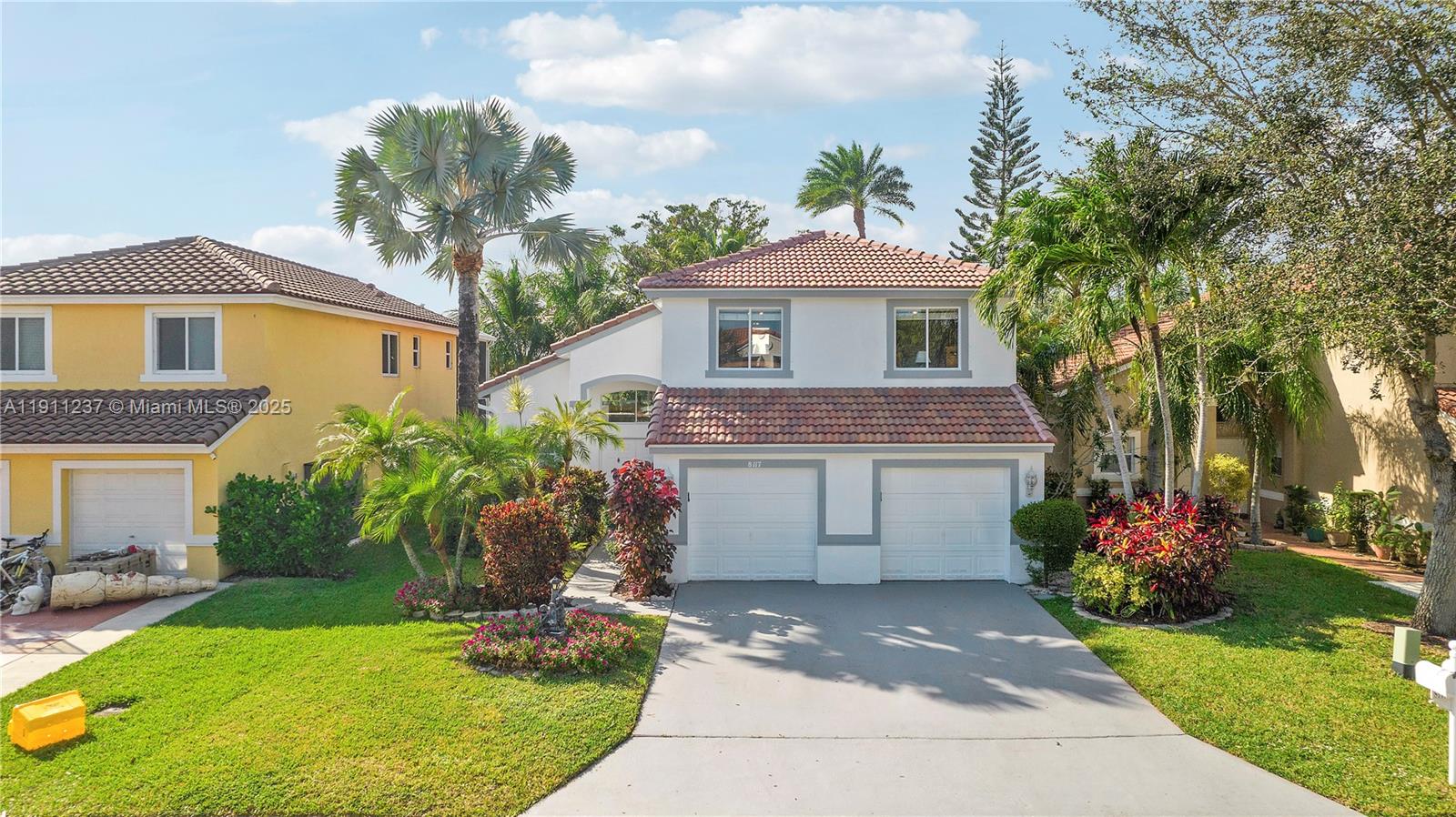 8117 Pelican Harbour Dr, Lake Worth, Florida 33467