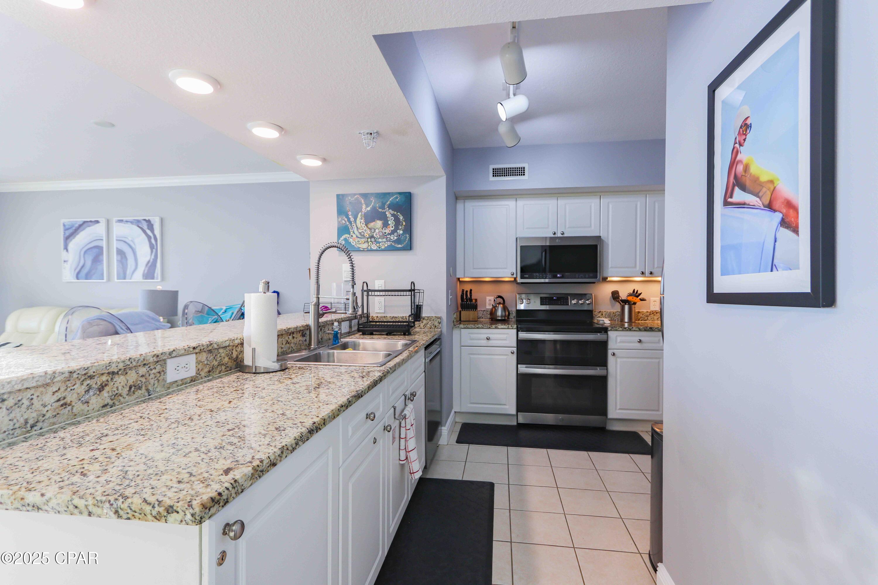 Image 10 For 14701 Front Beach Road 1132