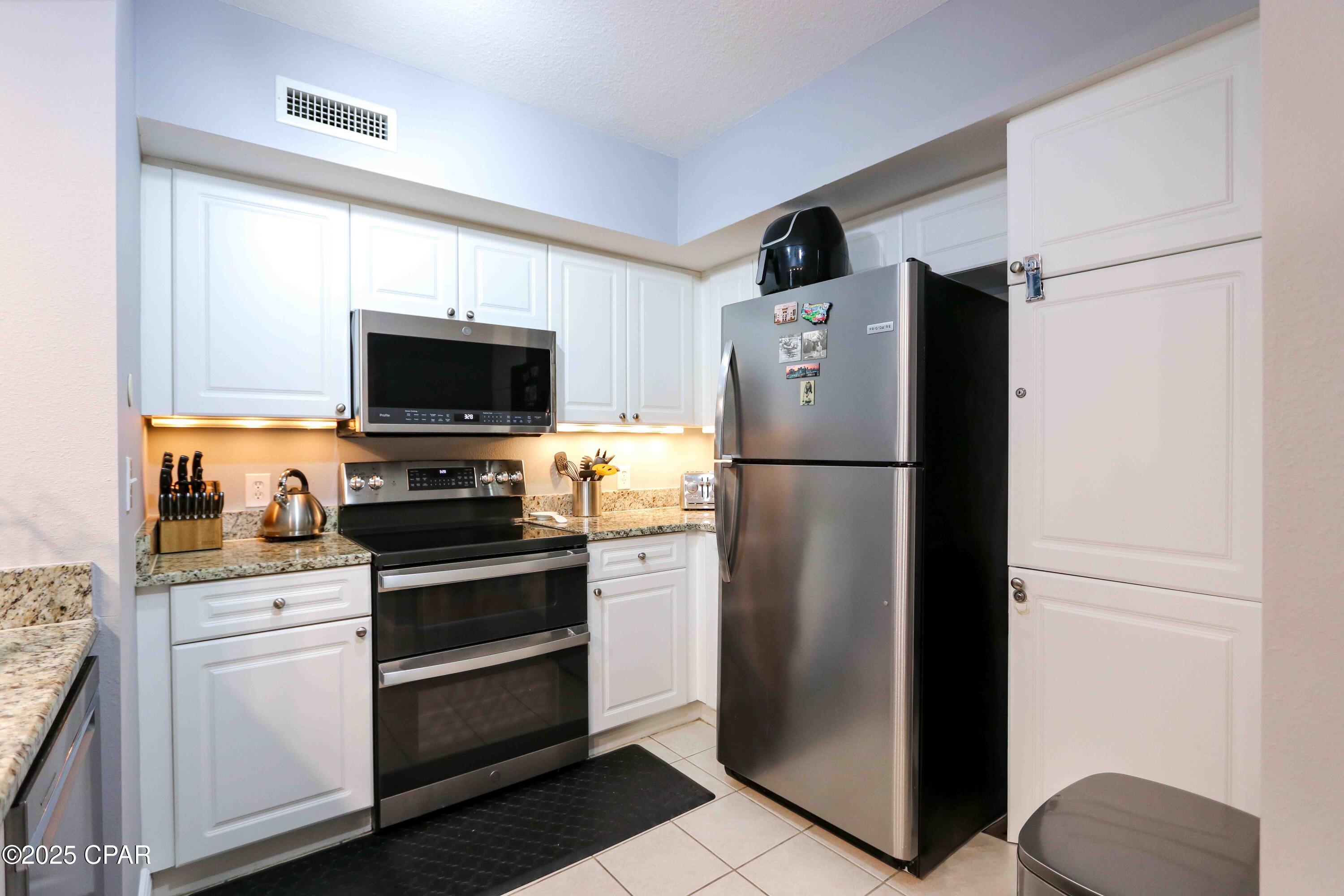 Image 11 For 14701 Front Beach Road 1132