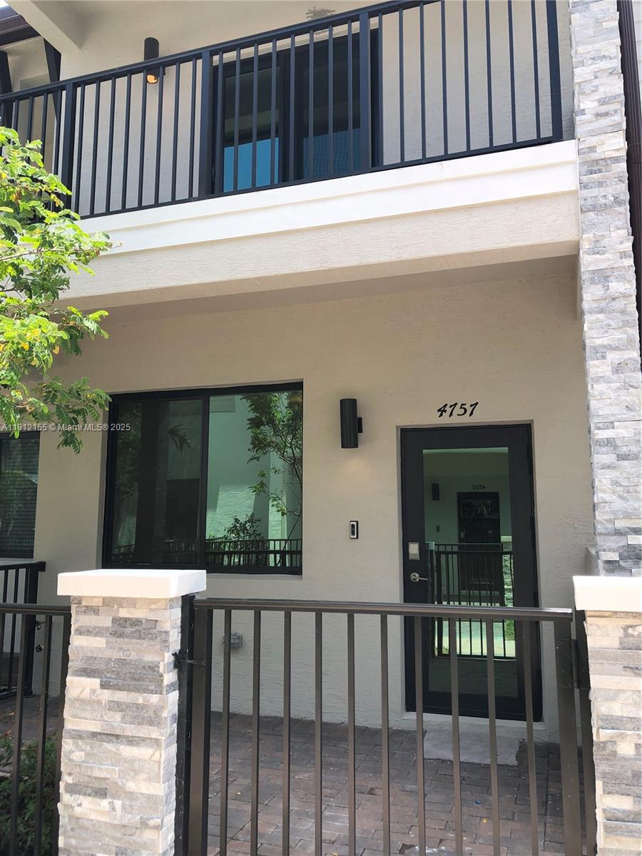 Urbana At The Residences