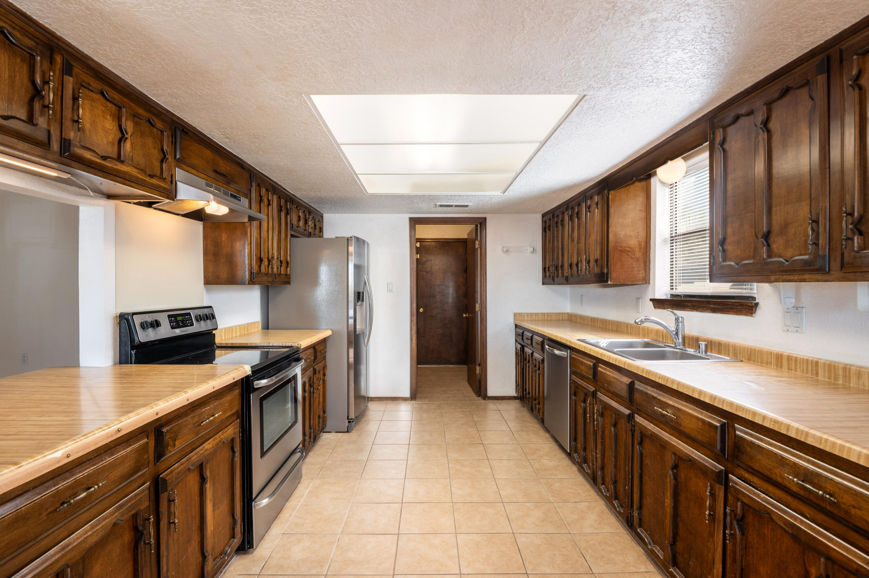 12216 La Charles Avenue NE Kitchen
