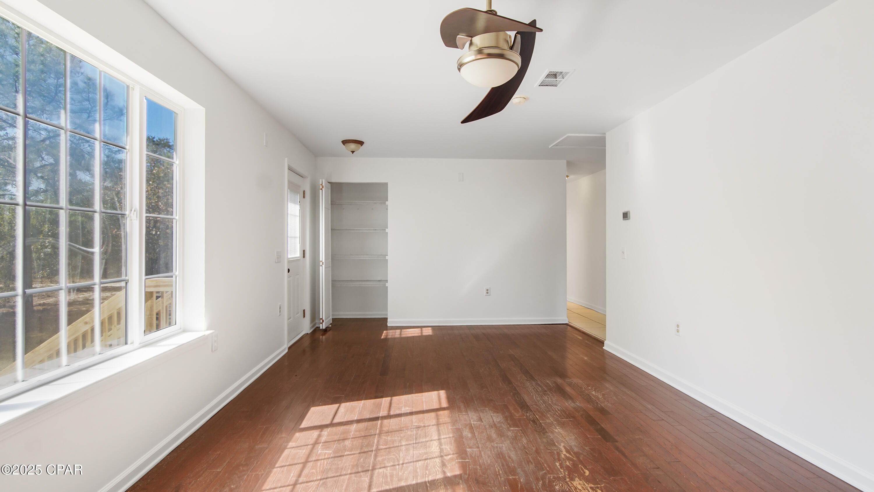 Image 11 For 300 Deer Trail