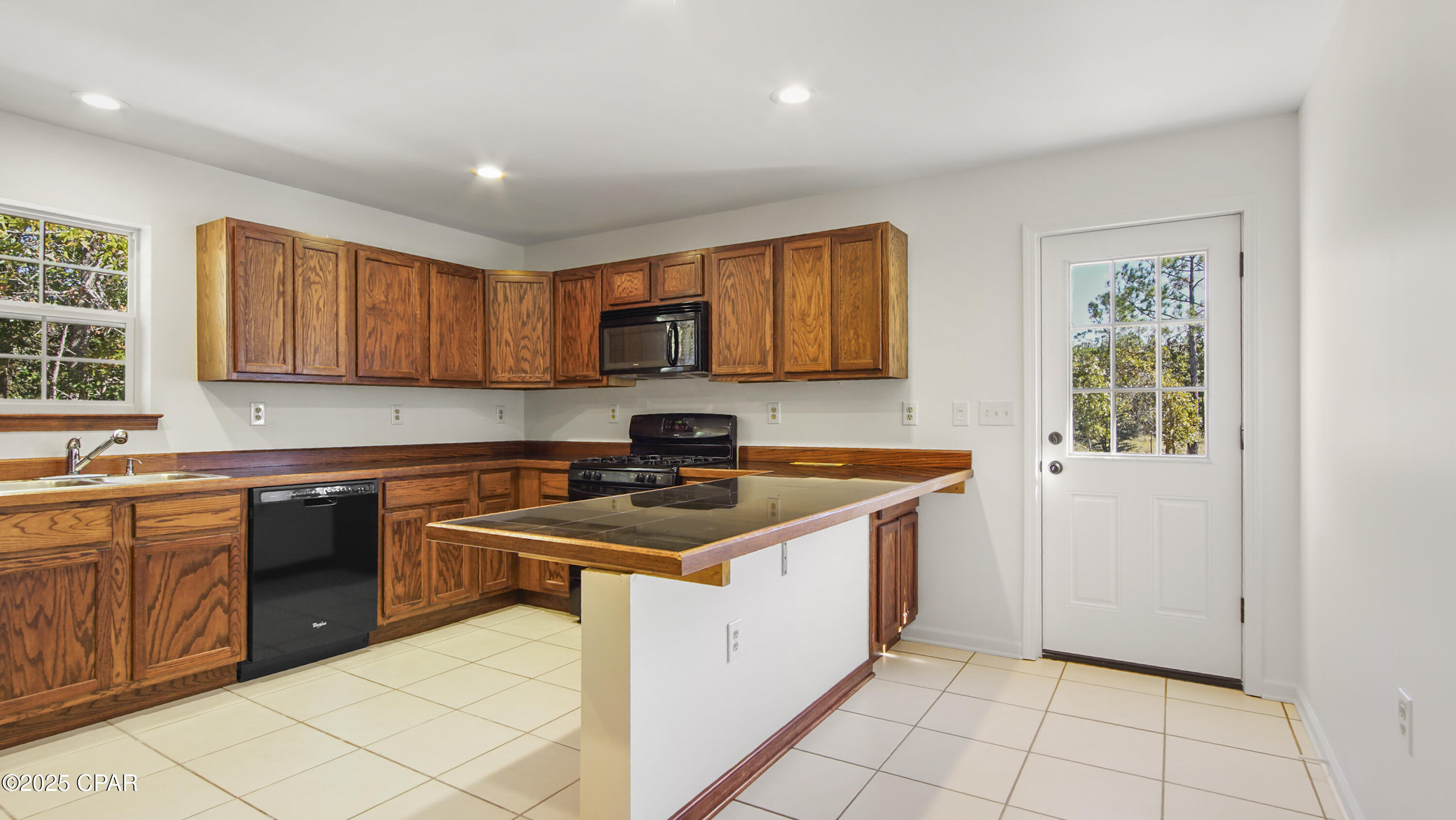 Image 12 For 300 Deer Trail