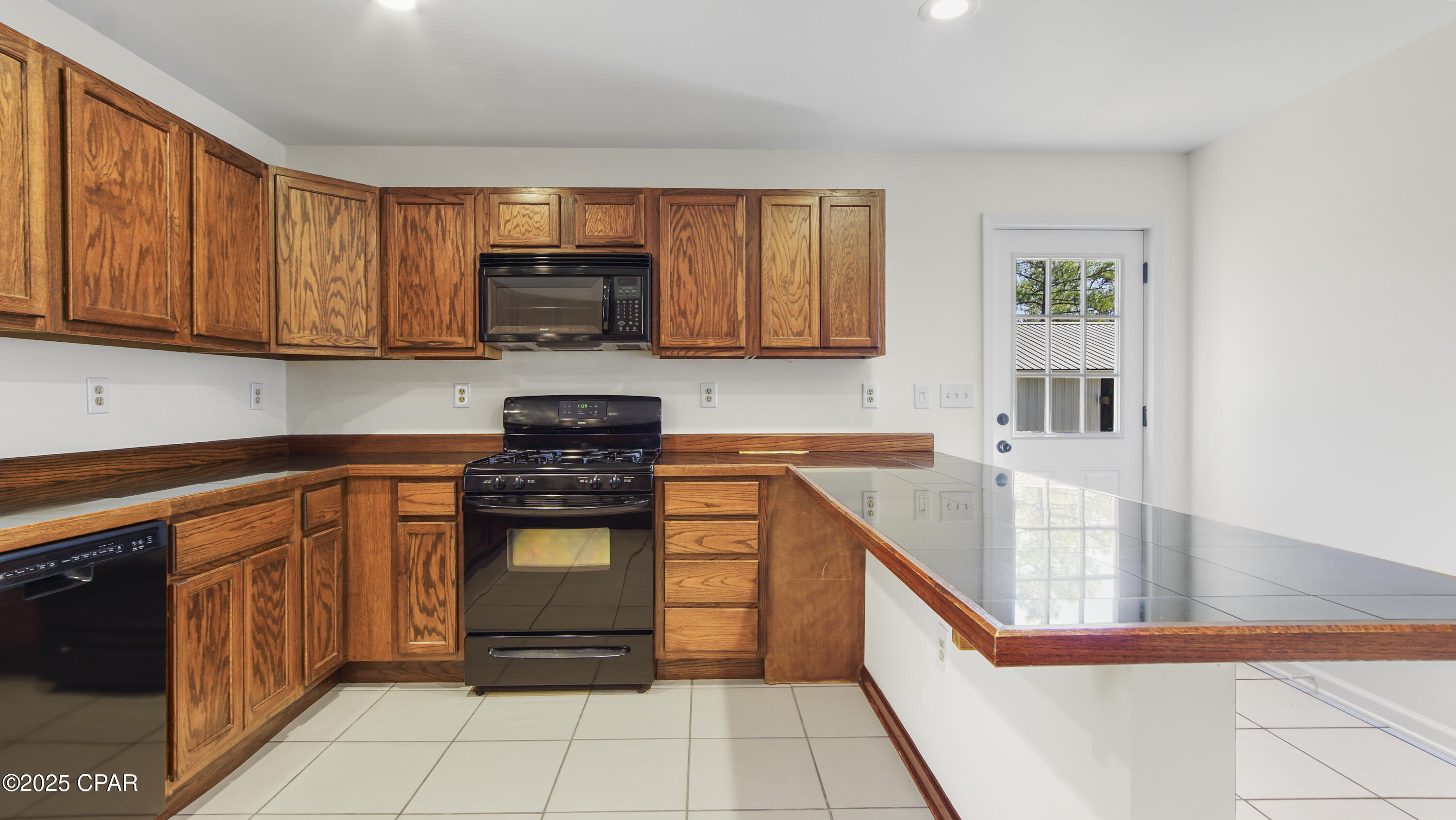 Image 14 For 300 Deer Trail