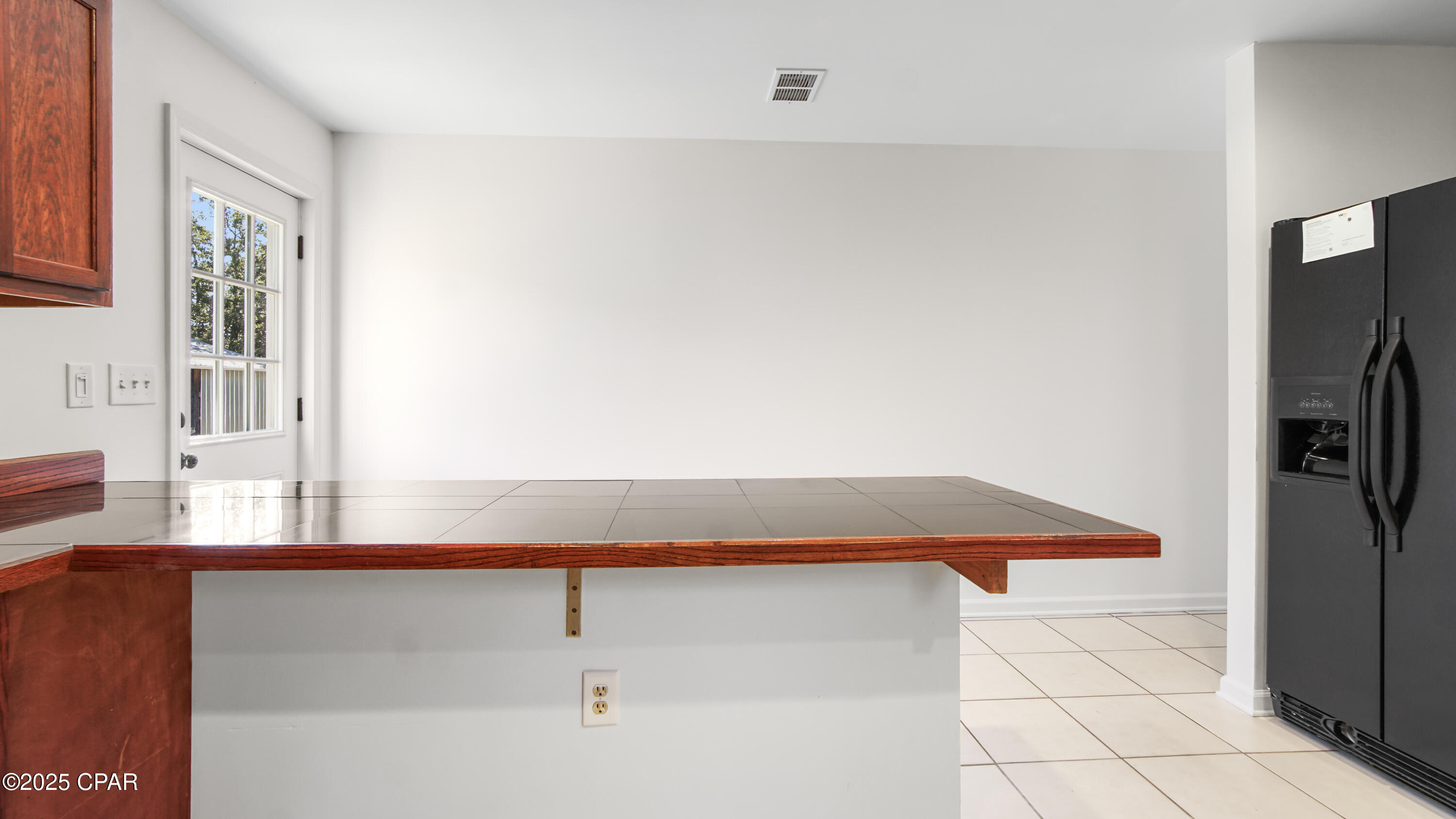 Image 16 For 300 Deer Trail