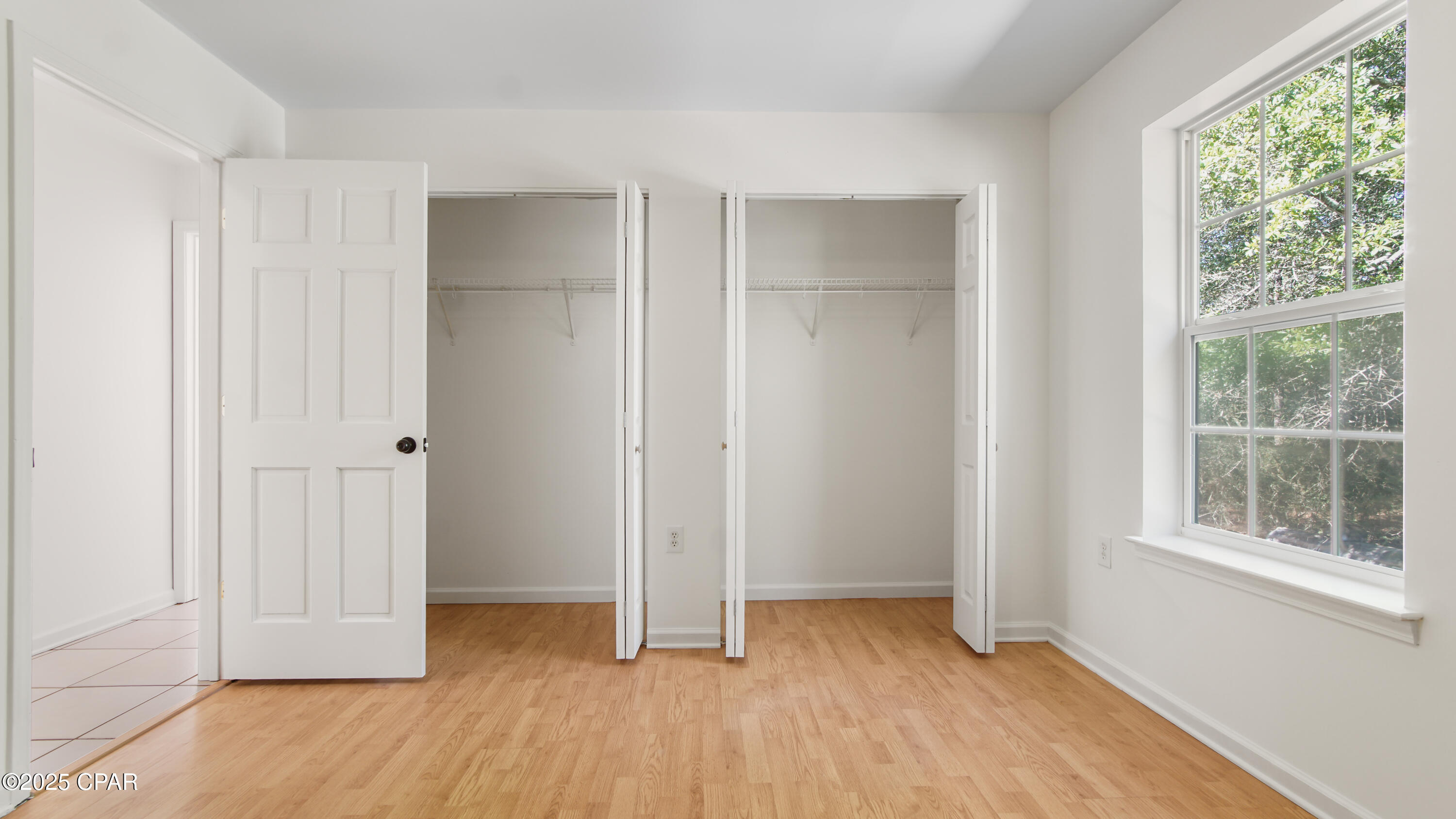 Image 24 For 300 Deer Trail