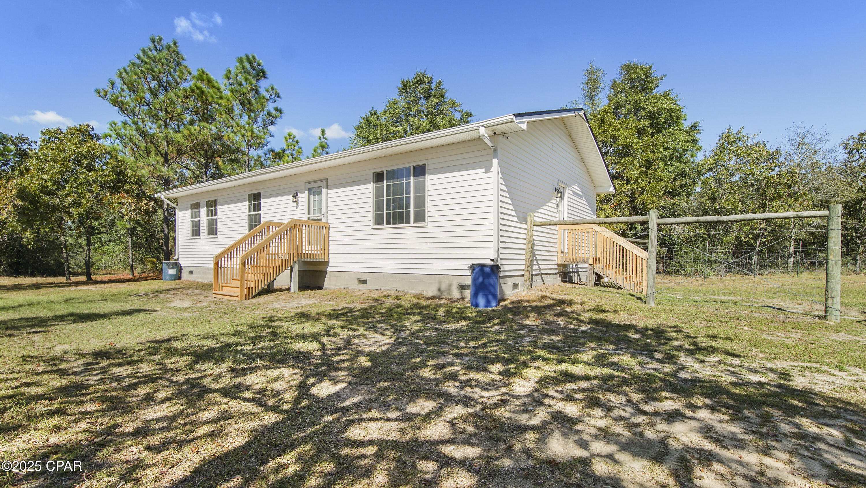 Image 3 For 300 Deer Trail