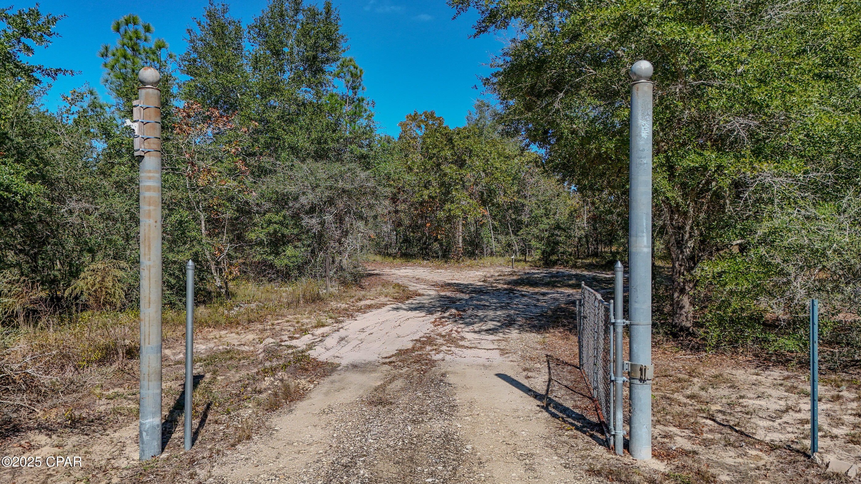 Image 33 For 300 Deer Trail