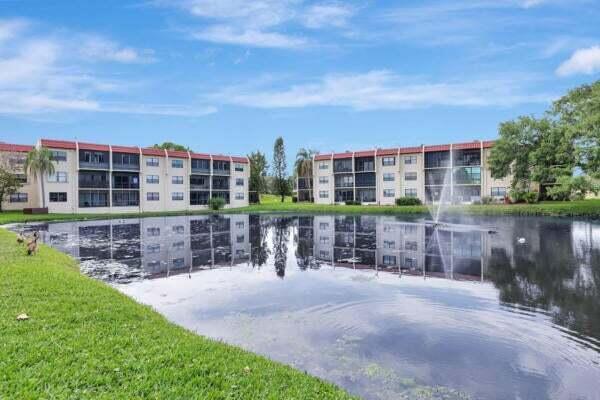 Island House Condominium