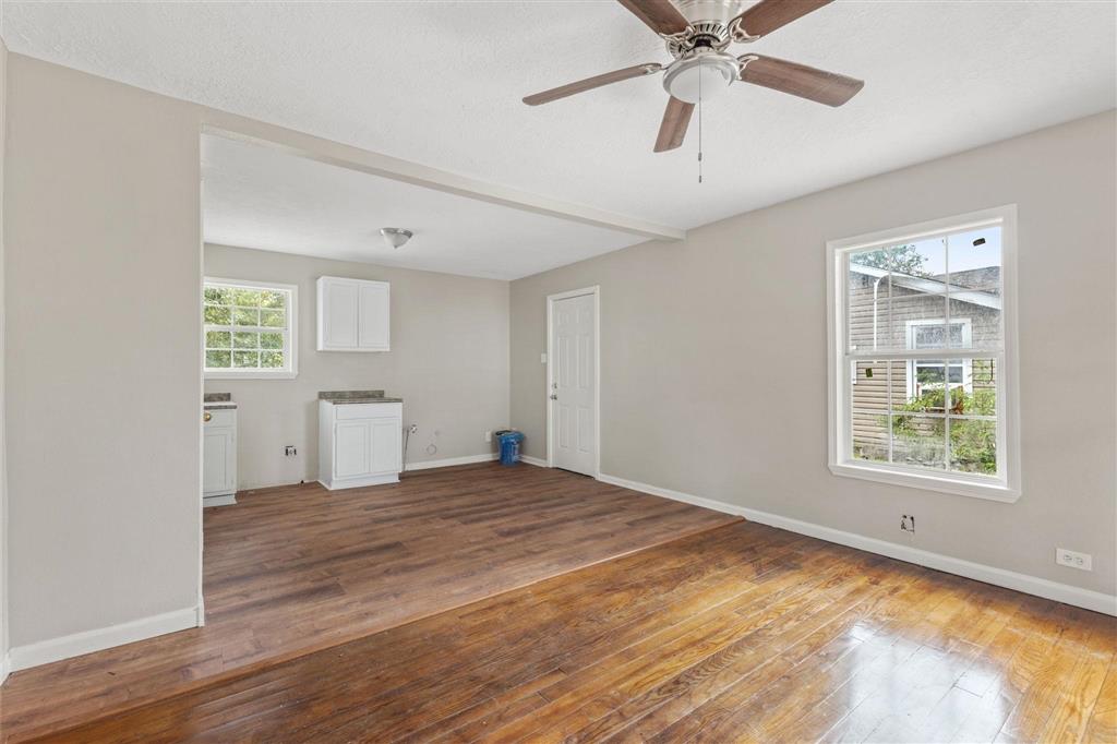 2412 Demarest Street — photo 3