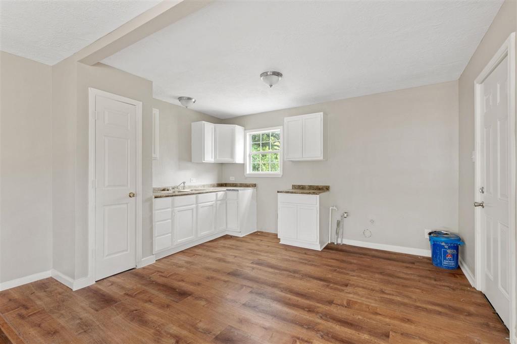 2412 Demarest Street — photo 4