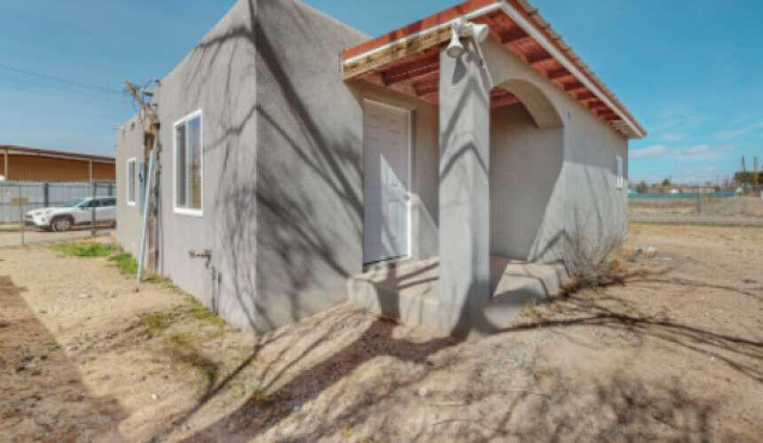 1430 Franciscan Street NE Exterior Front