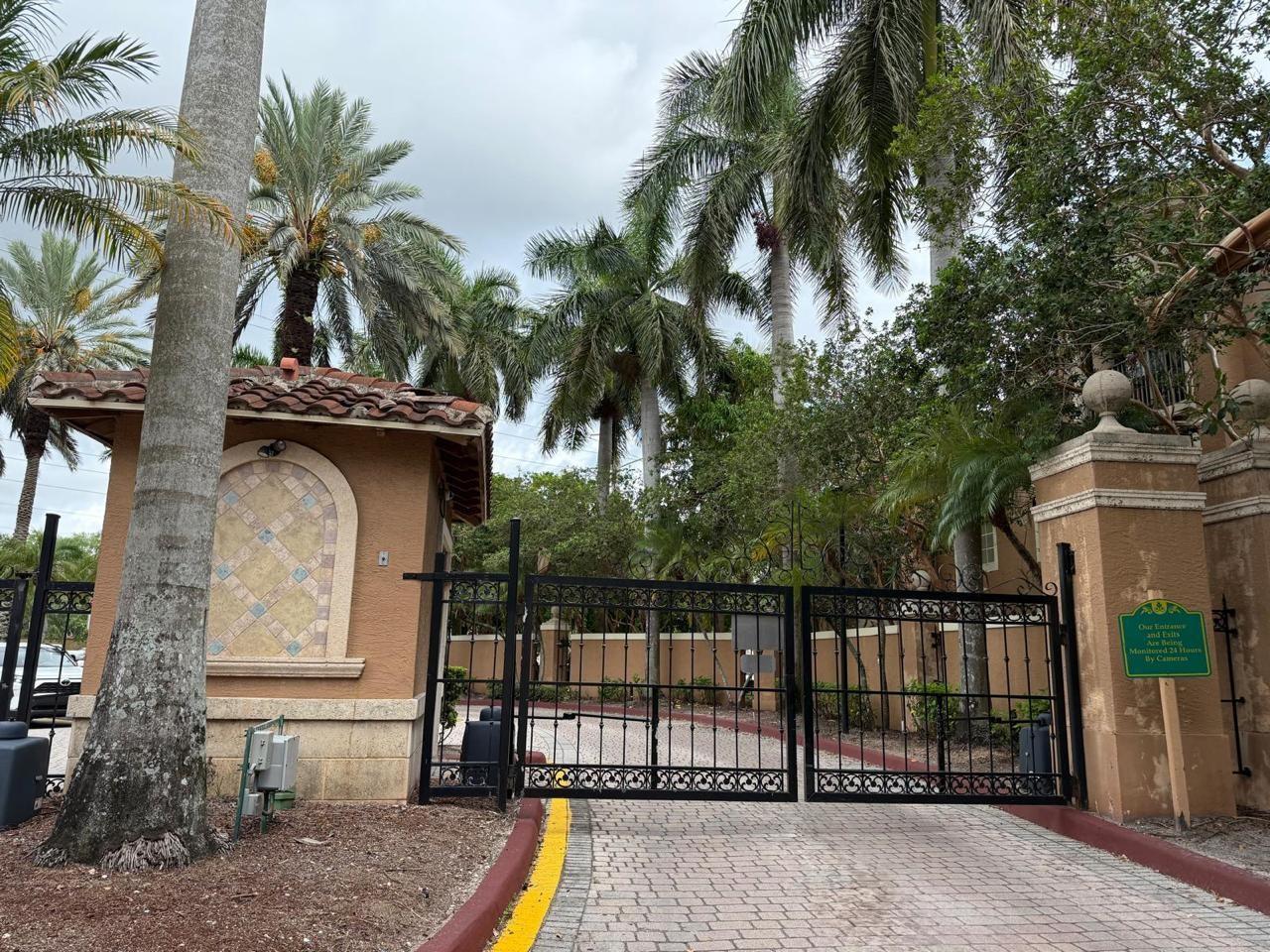 4808 N State Road 7 Pompano Beach FL 33073 | F10536332