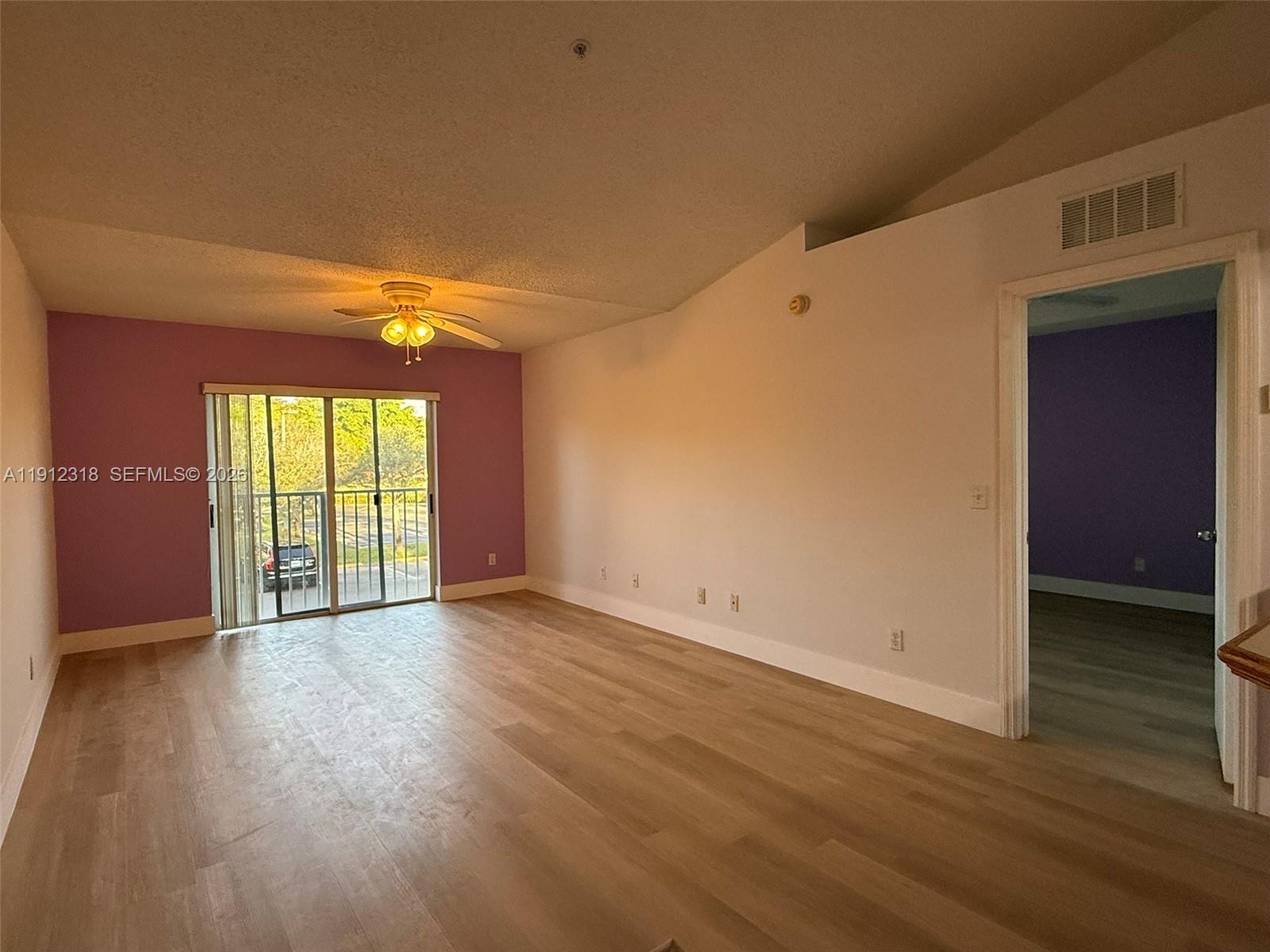 Nob Hill Landings Condomi